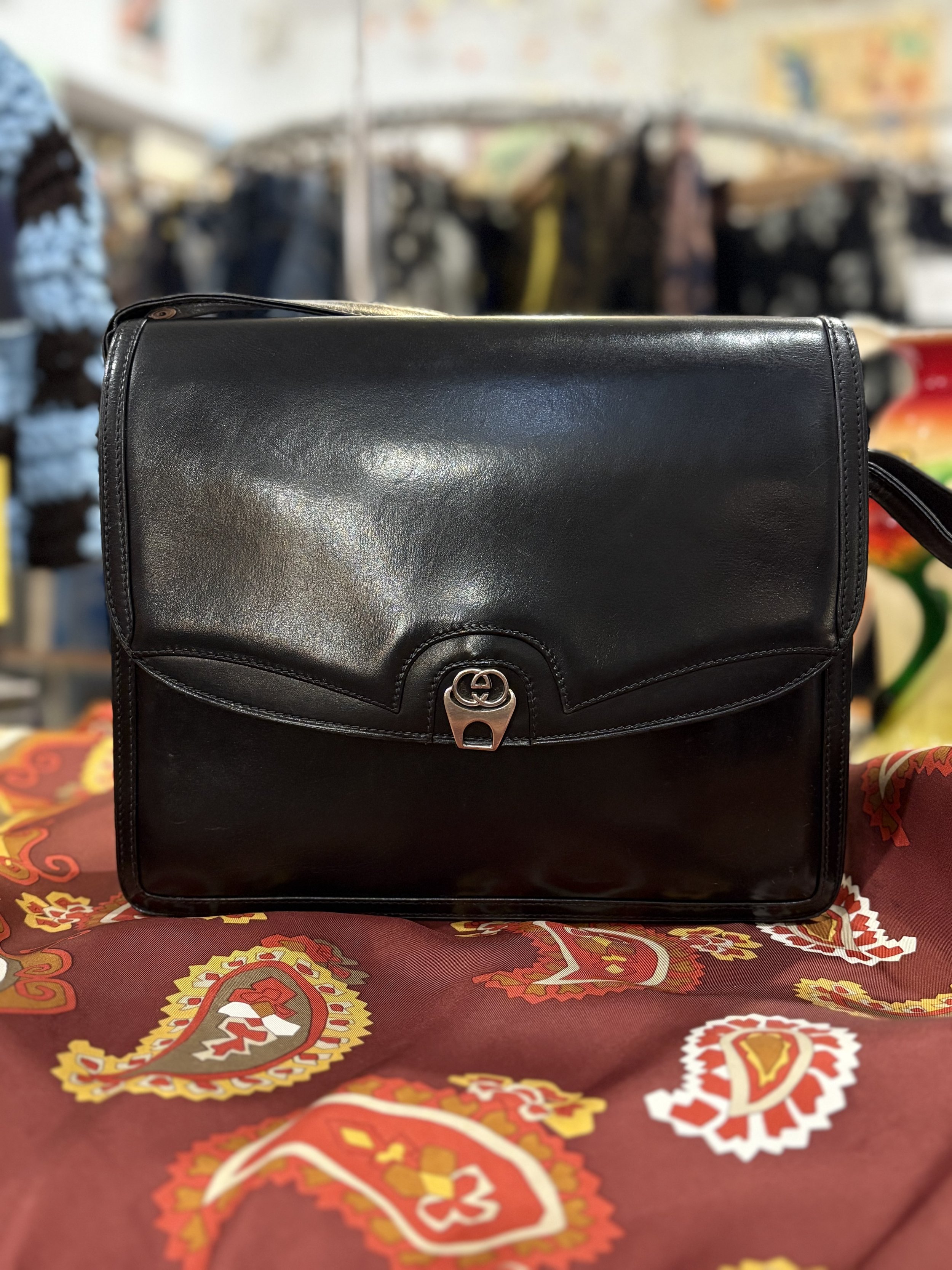 Bolso "GUCCI STRUCTURED LEATHER"