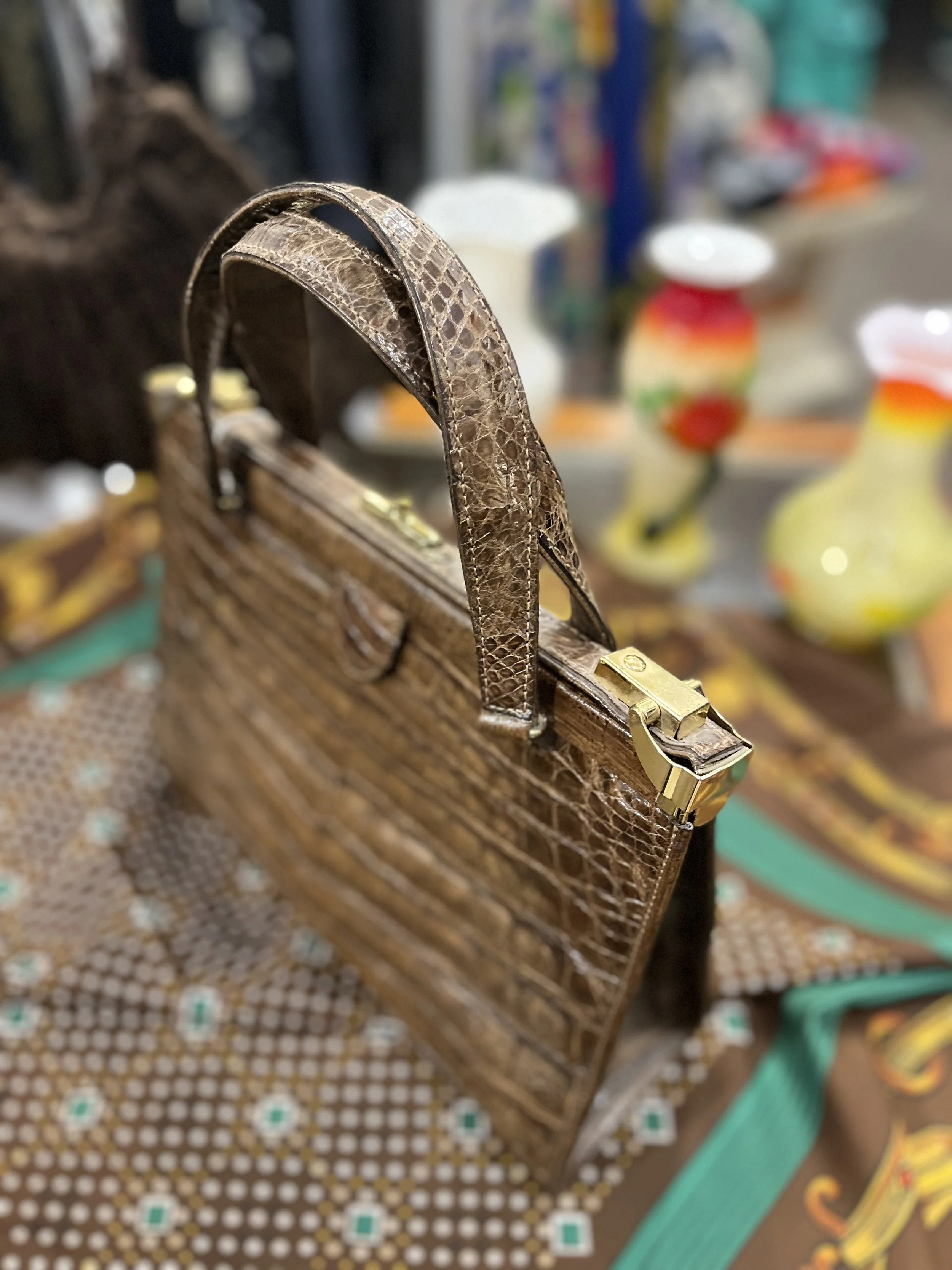 Bolso vintage de piel de caimán años 60