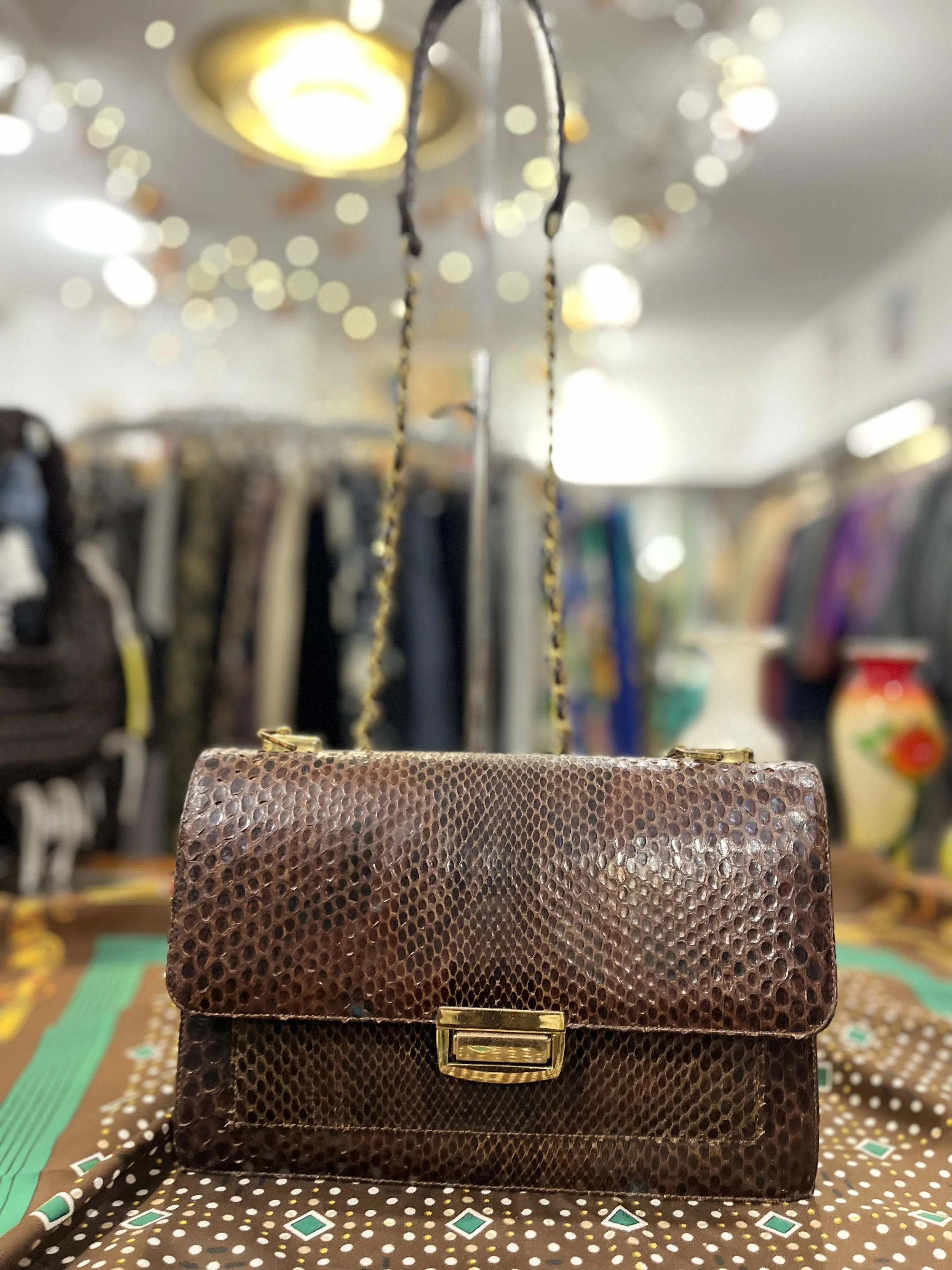 Bolso vintage de serpiente para hombro o cruzado años 70 color marrón