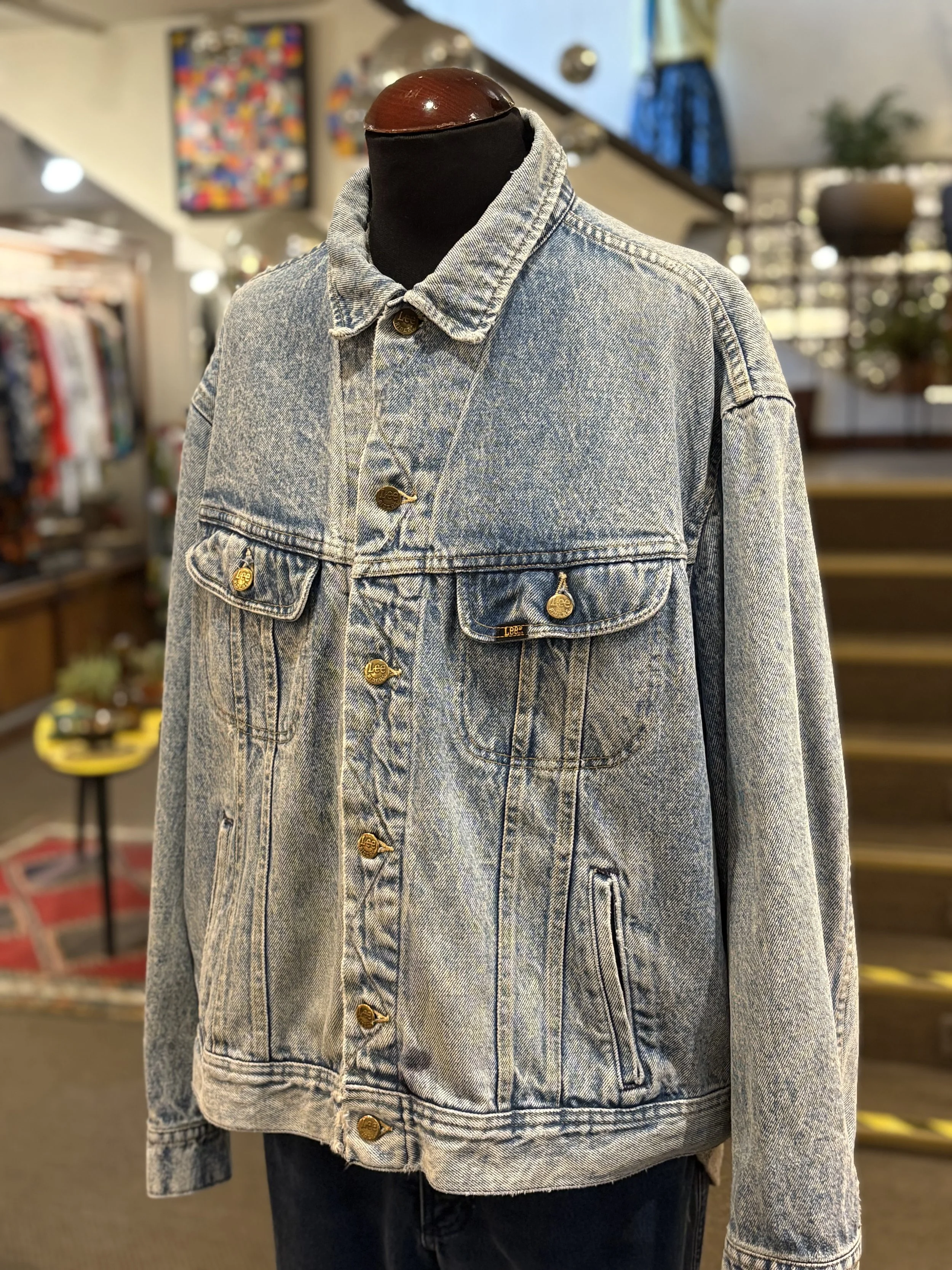 Vintage denim jacket de LEE Riders años 90 bolsillos laterales acid wash