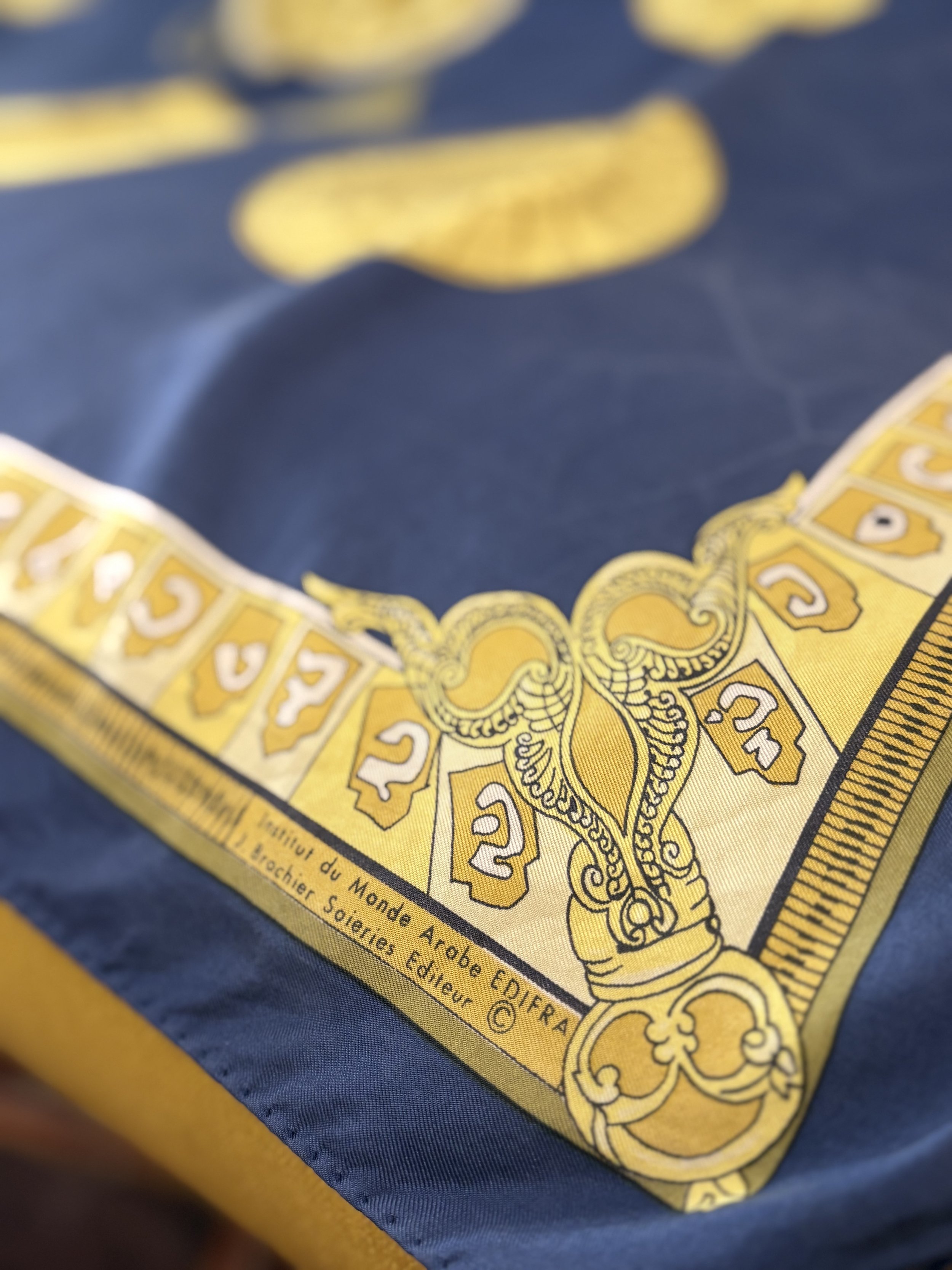 Pañuelo vintage de seda J. Brochier Soieries made in france monde arabe