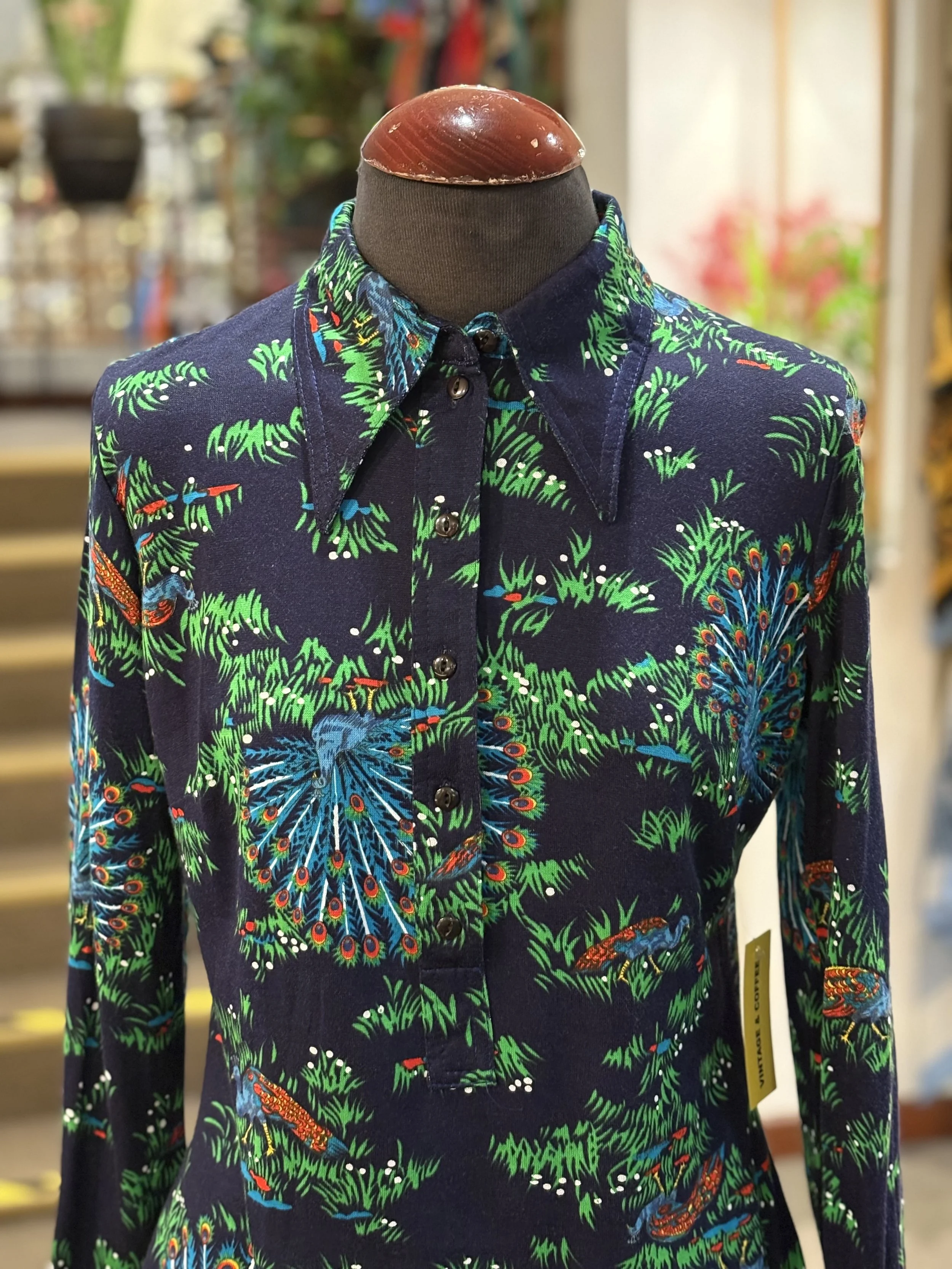 Camisa polera vintage TGL Stockholm años 70 estampado multicolor