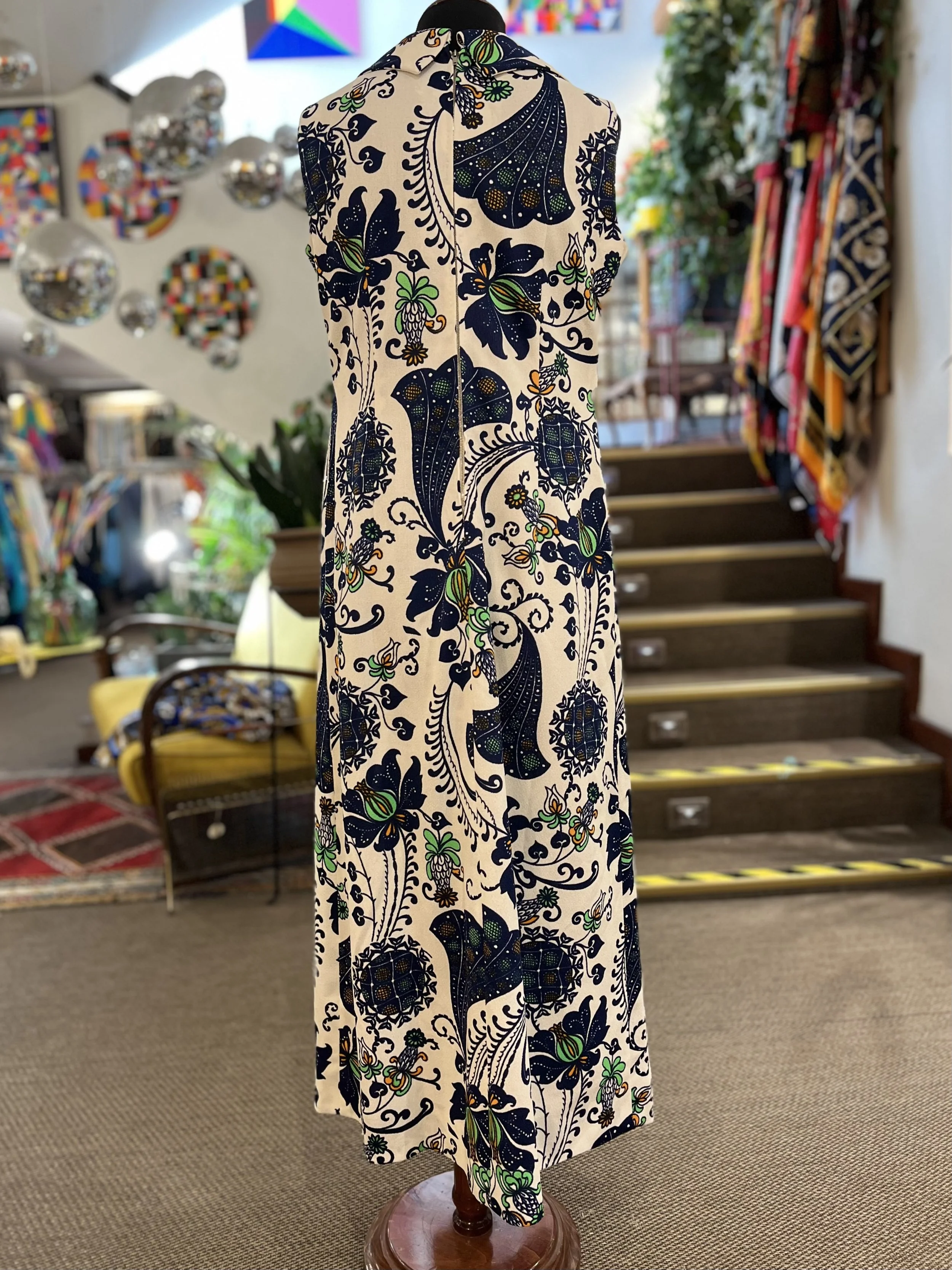 Vestido vintage sin mangas años 70 punto de poliester tipo mod o boho