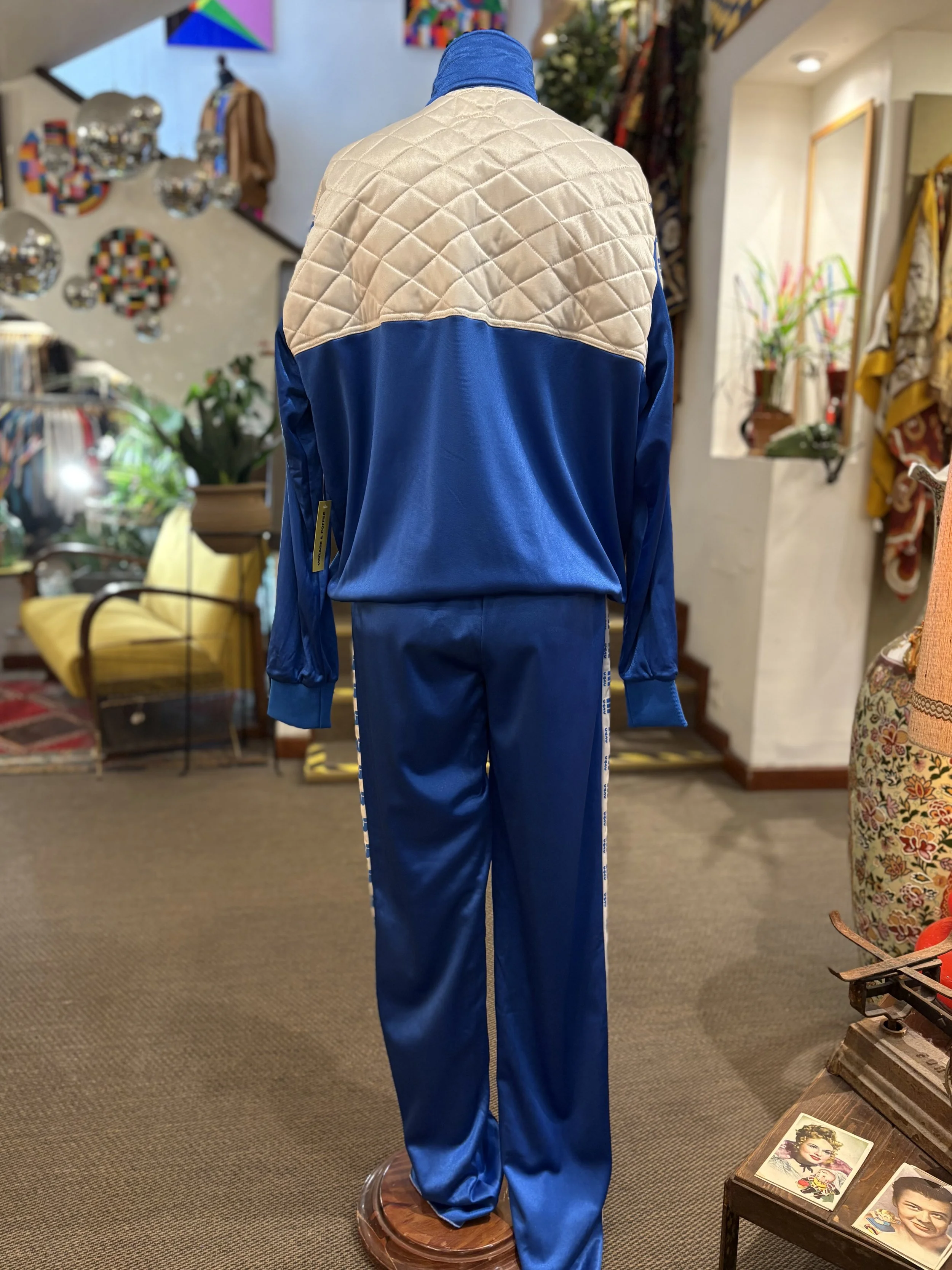 Chandal vintage italiano fabricado en los años 80 en azul y blanco, chaqueta acolchada sportswear