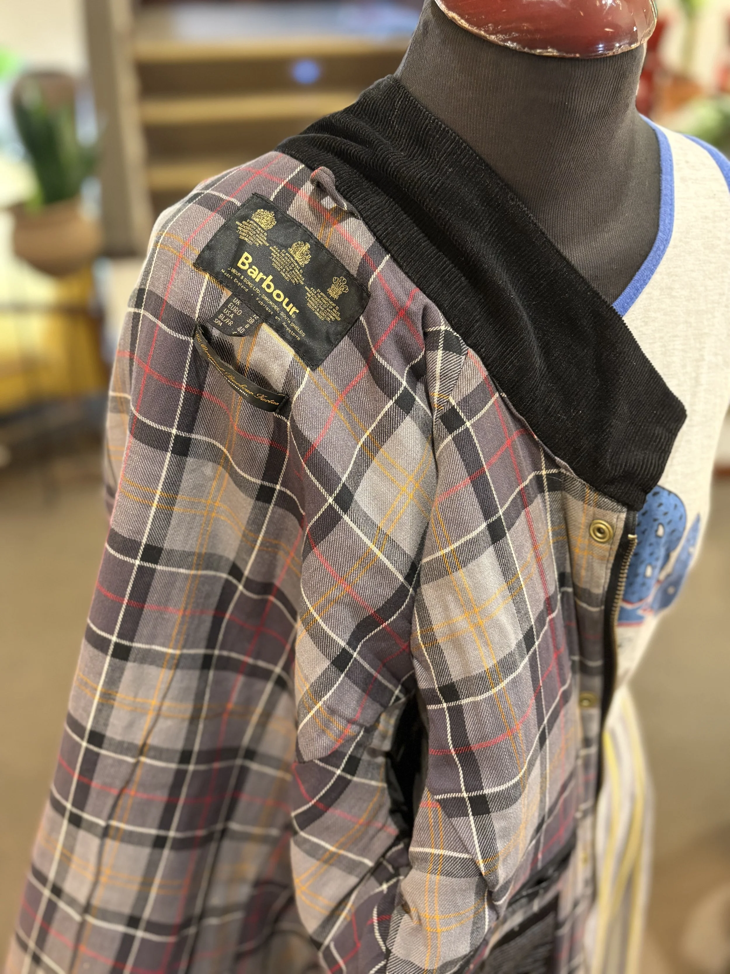 Barbour International wax jacket 100% algodón encerado para mujer forro de tartán
