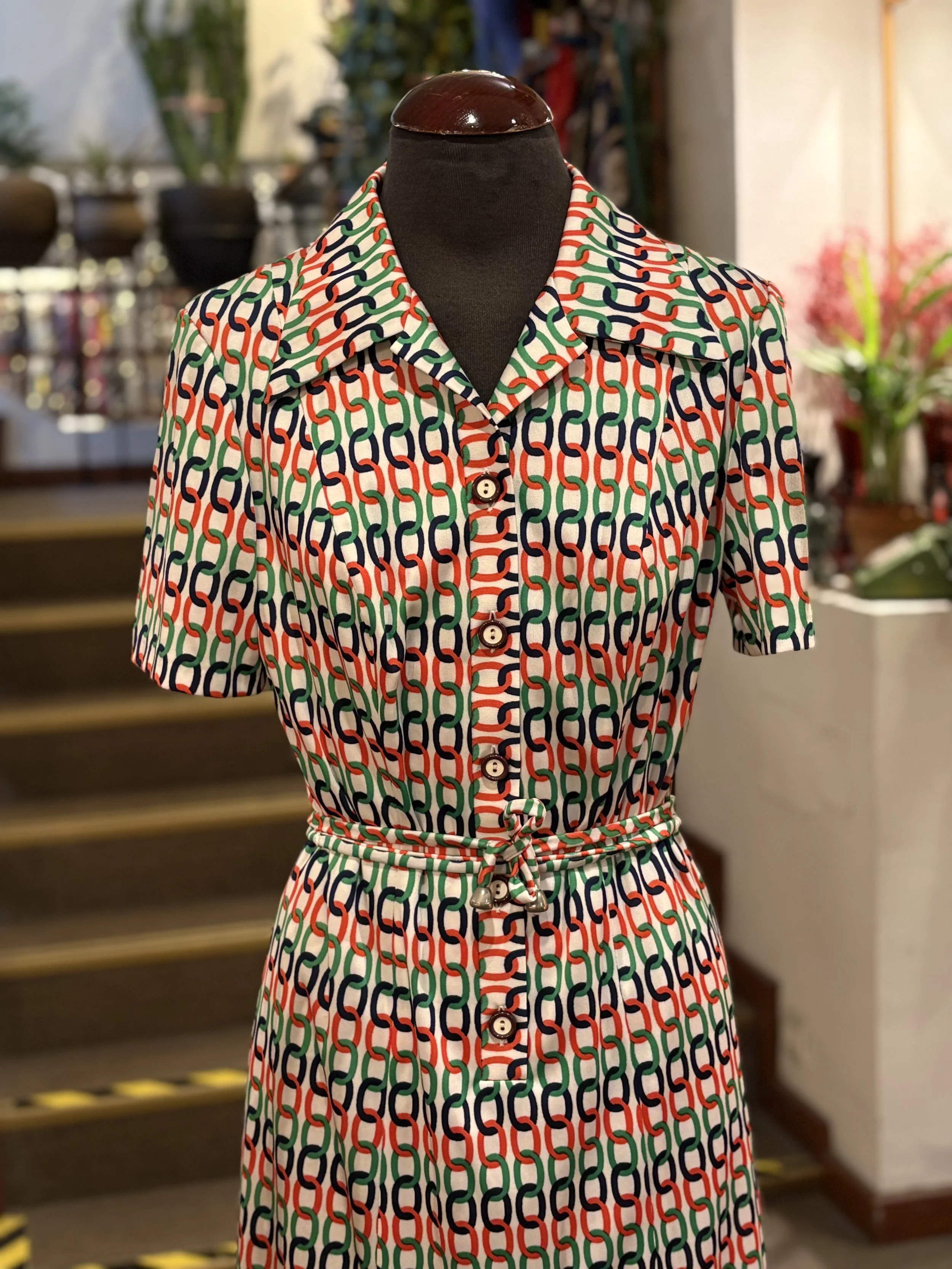 Vestido de los años 70 manga corta estampado multicolor