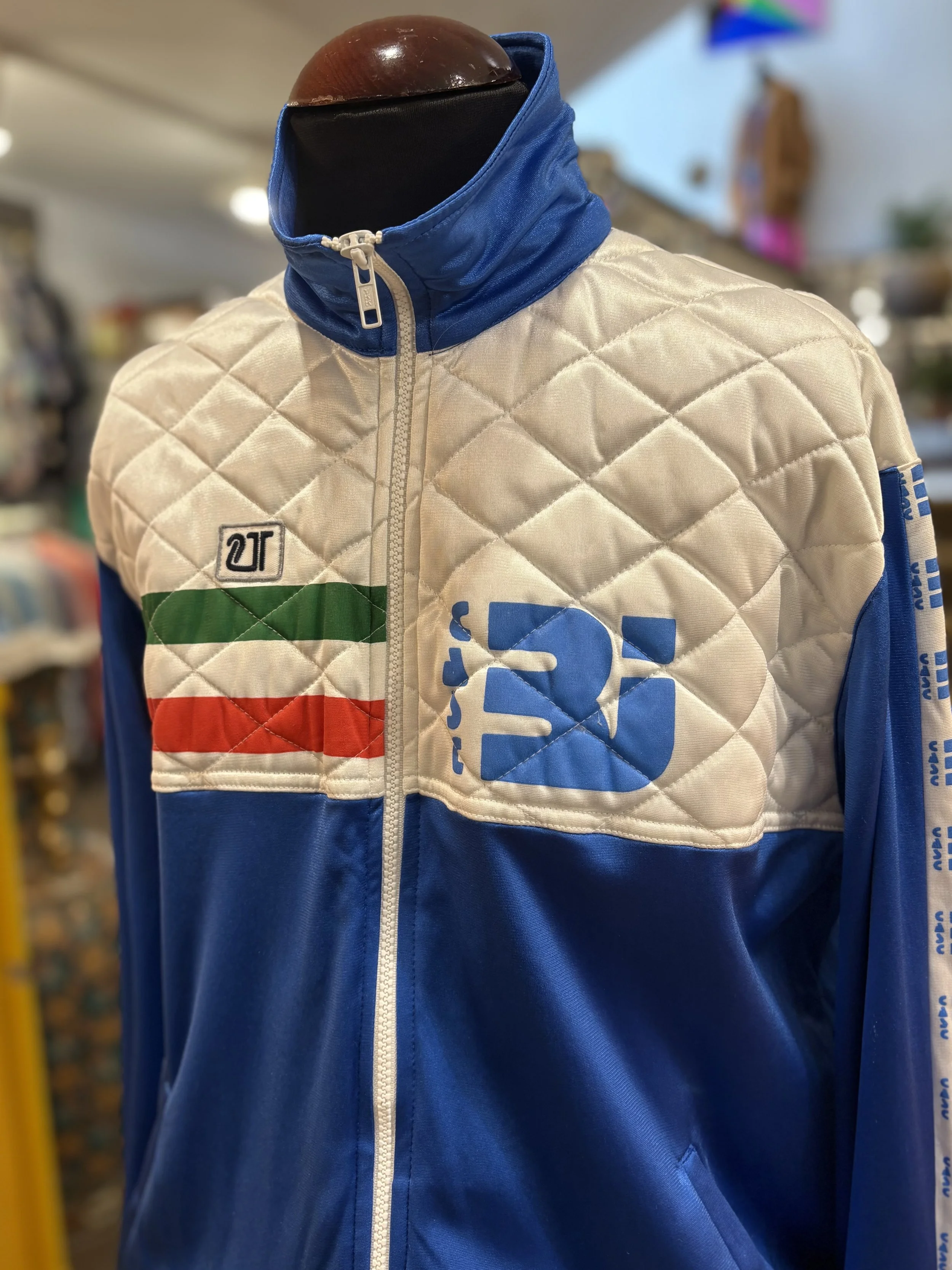 Chandal vintage italiano fabricado en los años 80 en azul y blanco, chaqueta acolchada sportswear