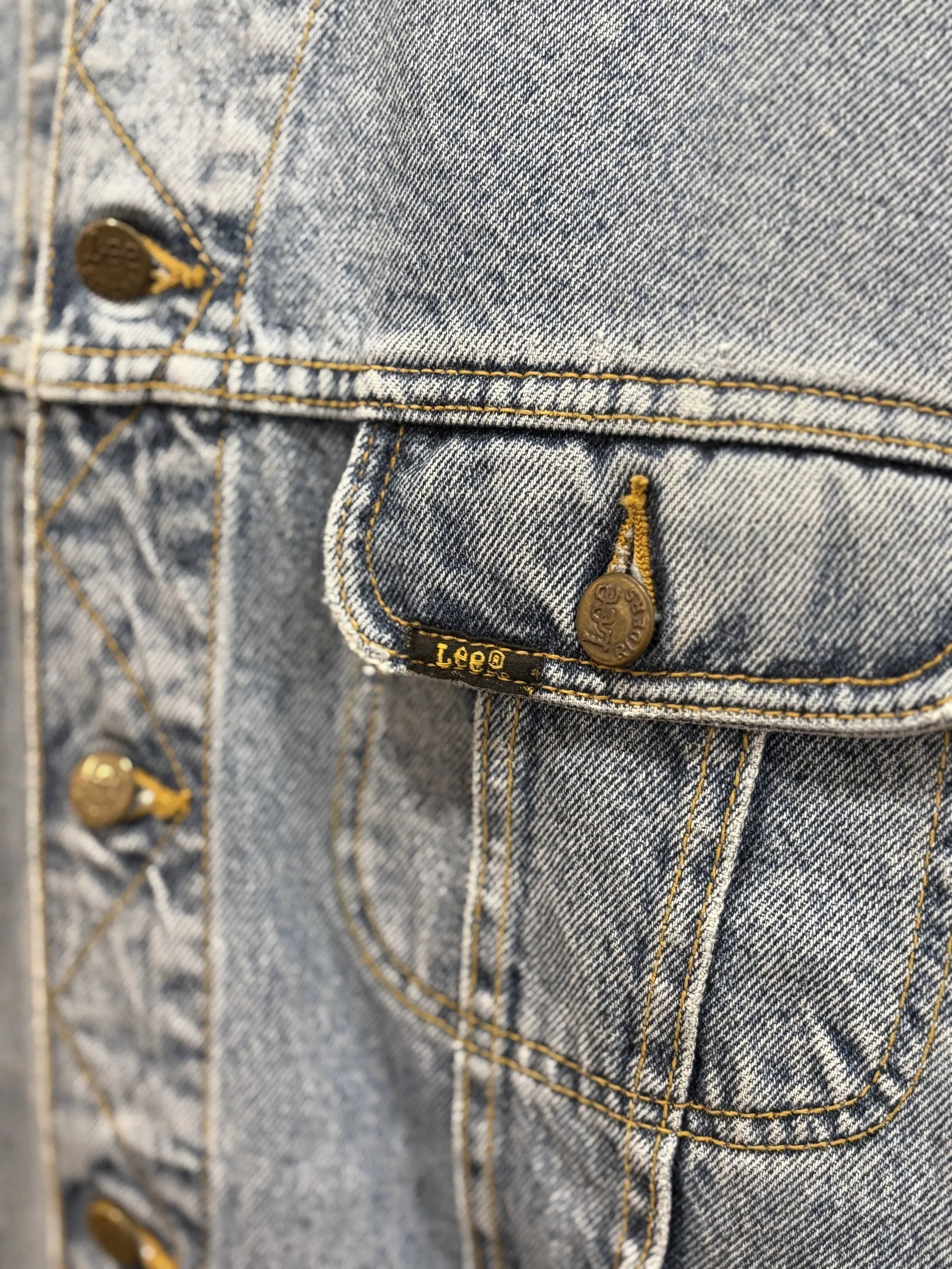 Vintage denim jacket de LEE Riders años 80 bolsillos laterales