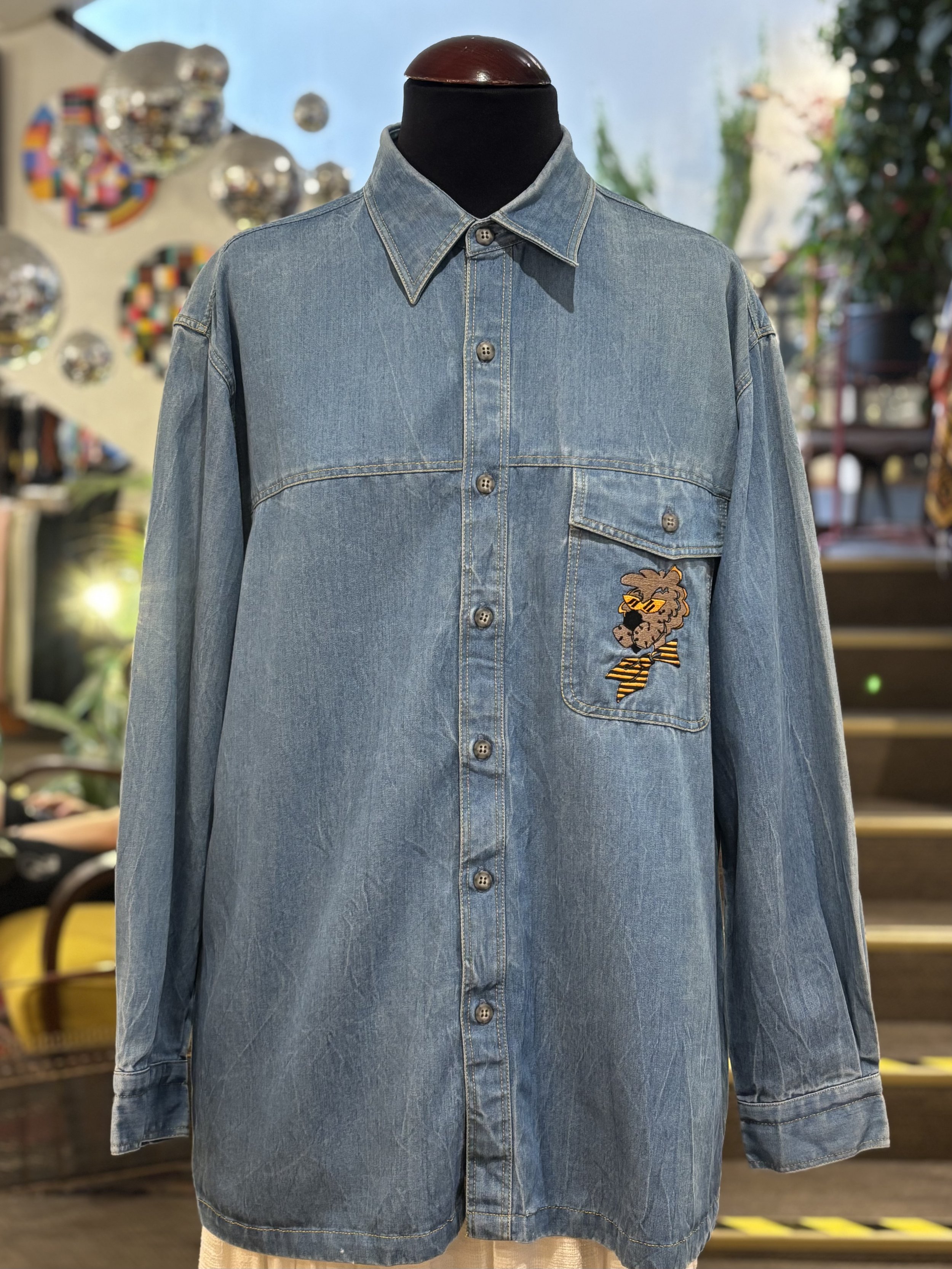 Camisa denim vintage bordados