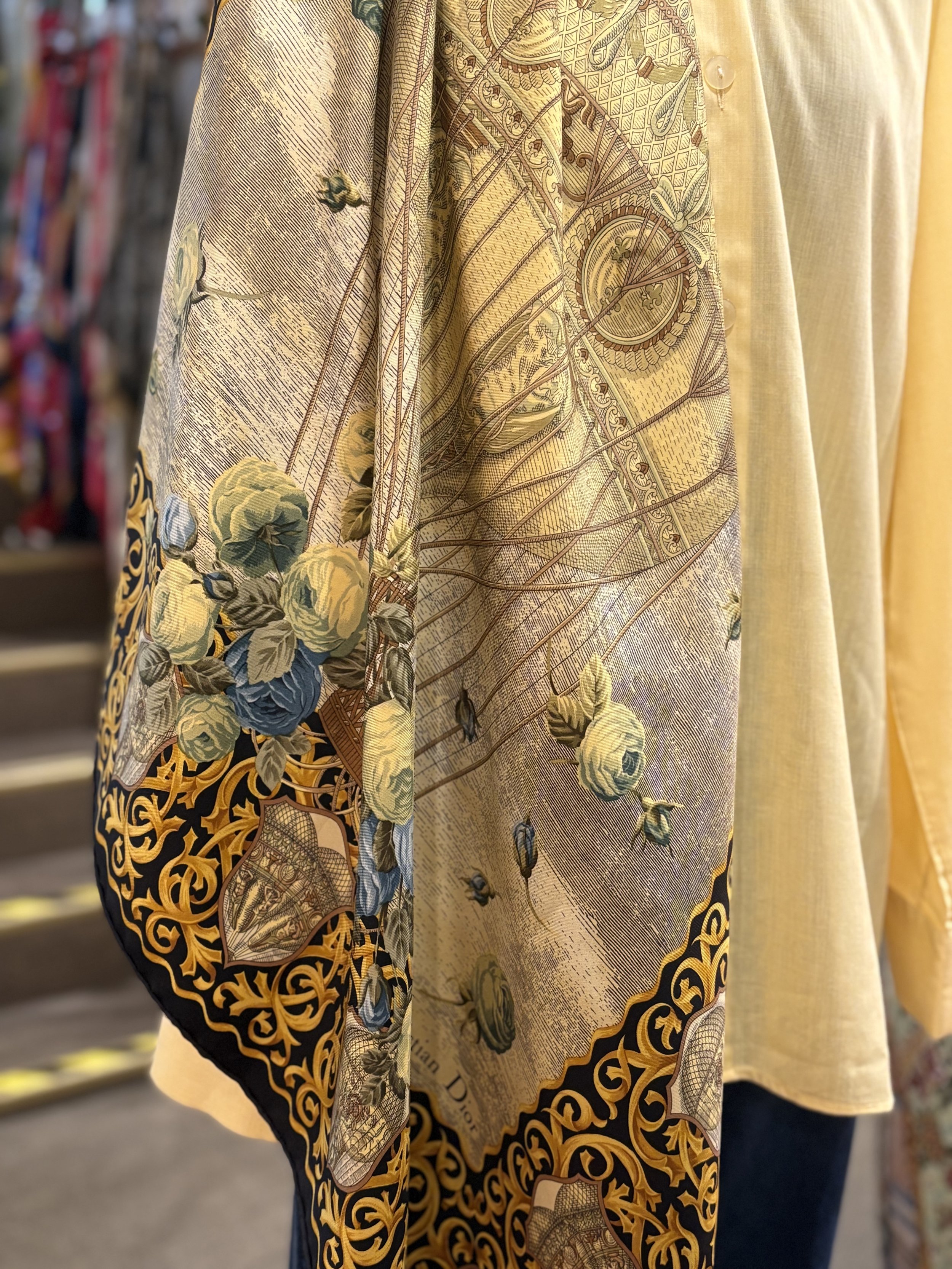 Pañuelo vintage de seda twill de Christian Dior años 80 globo aerostatico