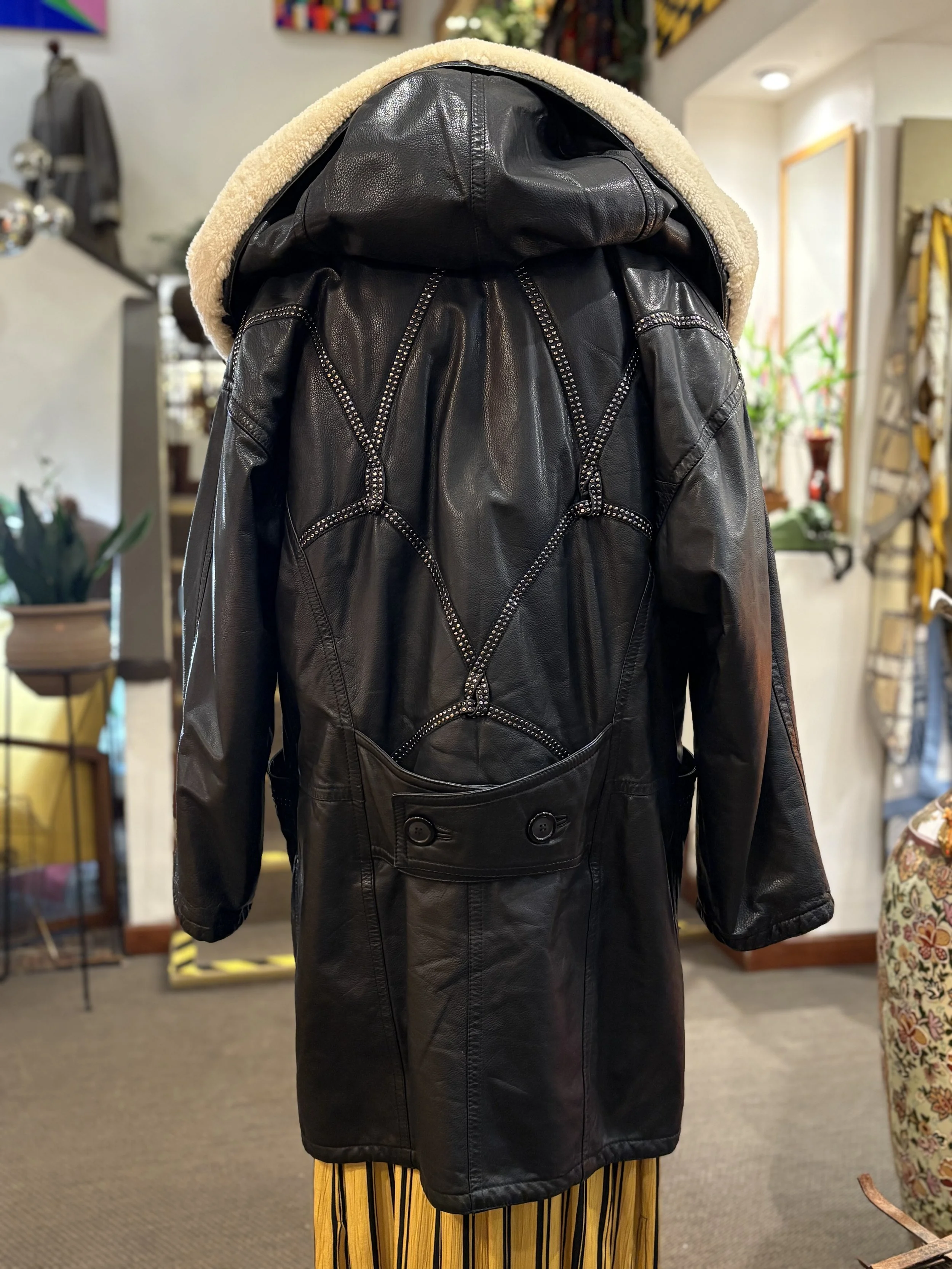 Pelliza vintage de piel vitello con capucha de borreguillo de los años 80/90 made in italy