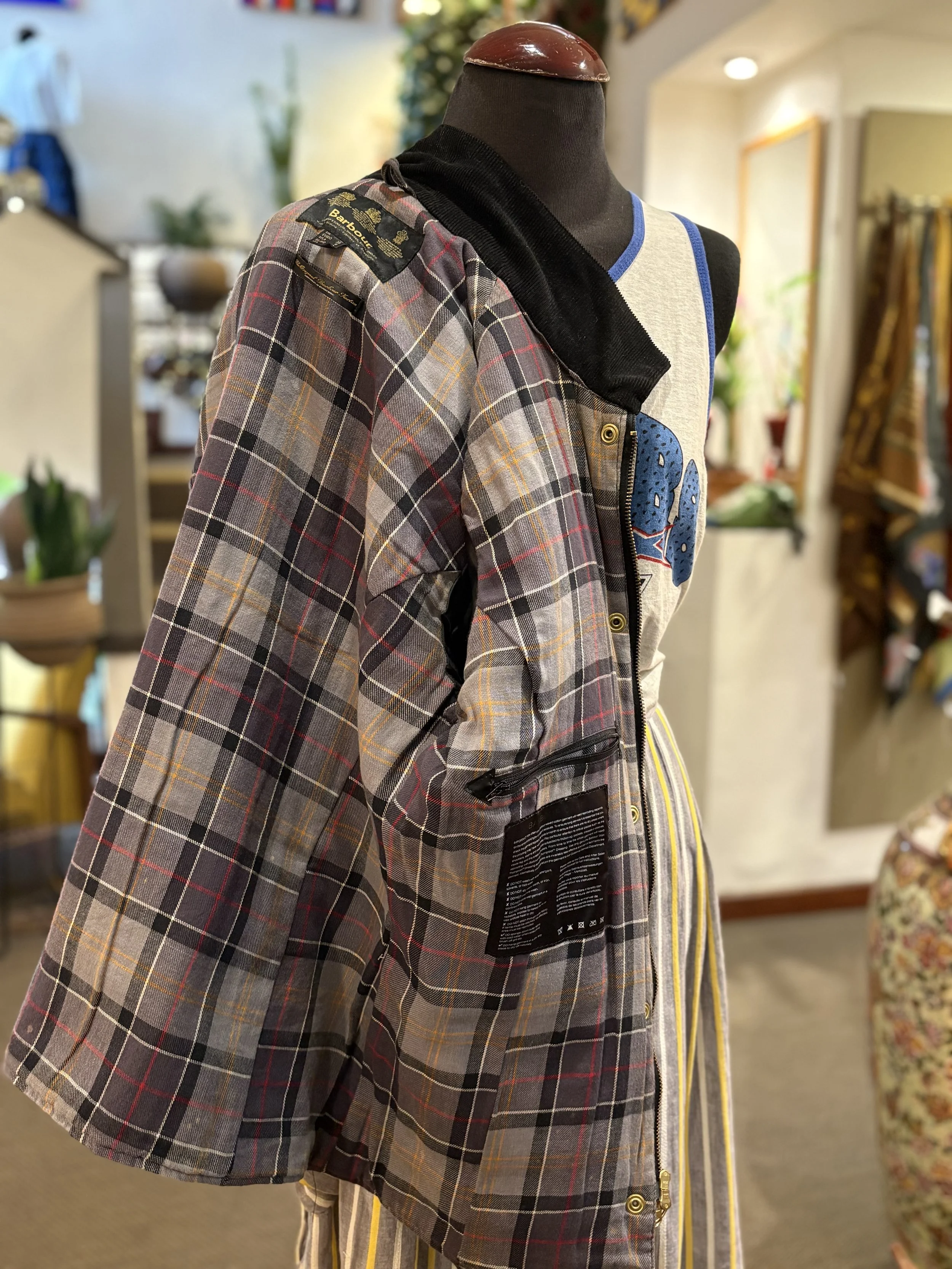 Barbour International wax jacket 100% algodón encerado para mujer forro de tartán