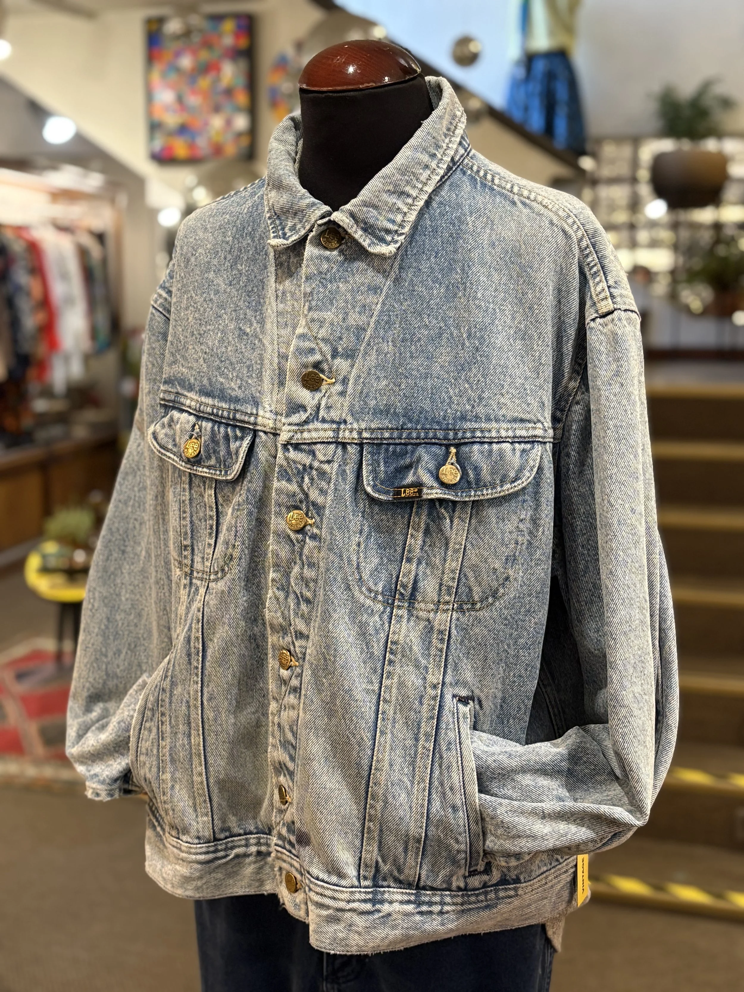 Vintage denim jacket de LEE Riders años 90 bolsillos laterales acid wash
