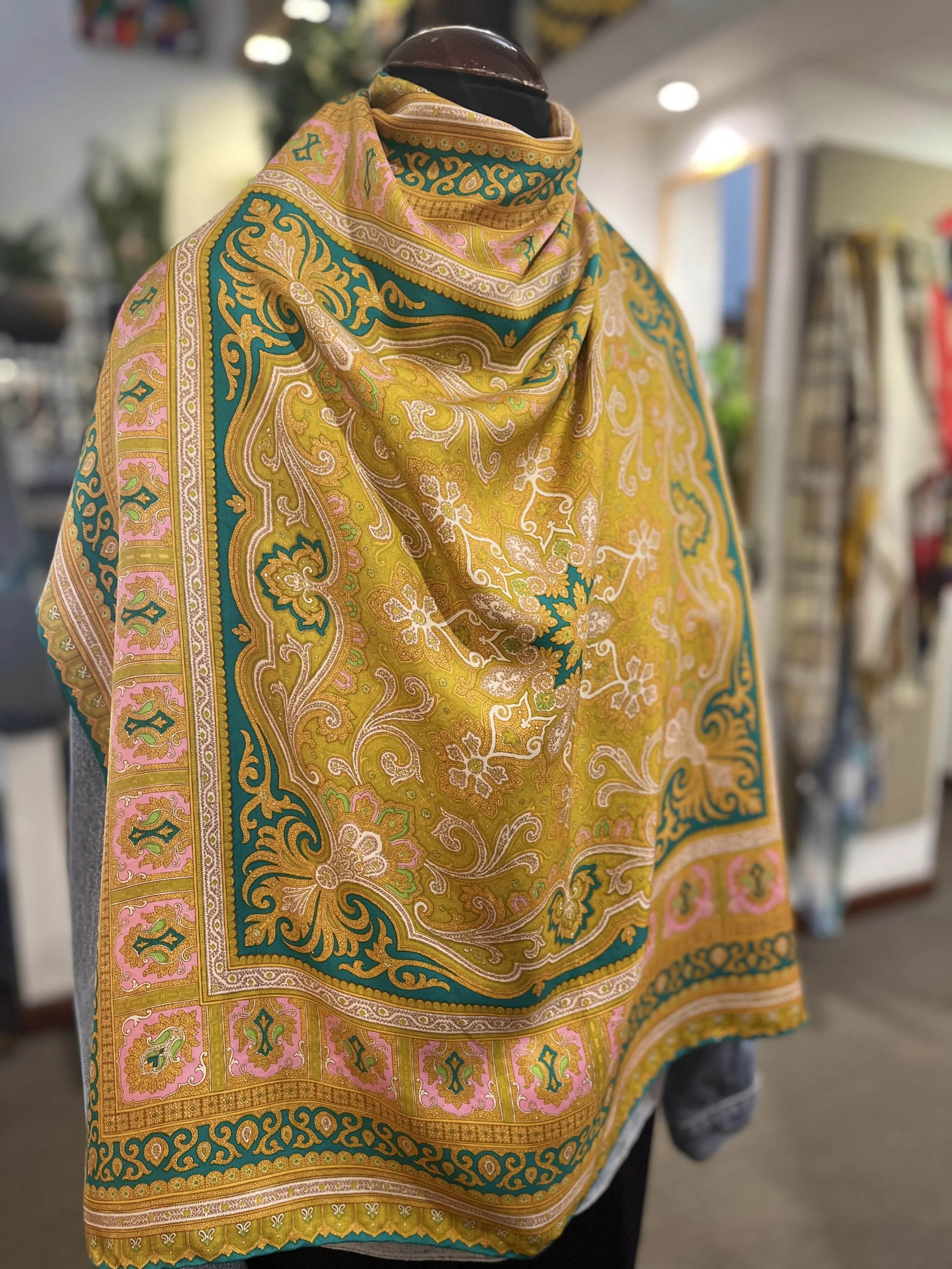 Pañuelo vintage de seda