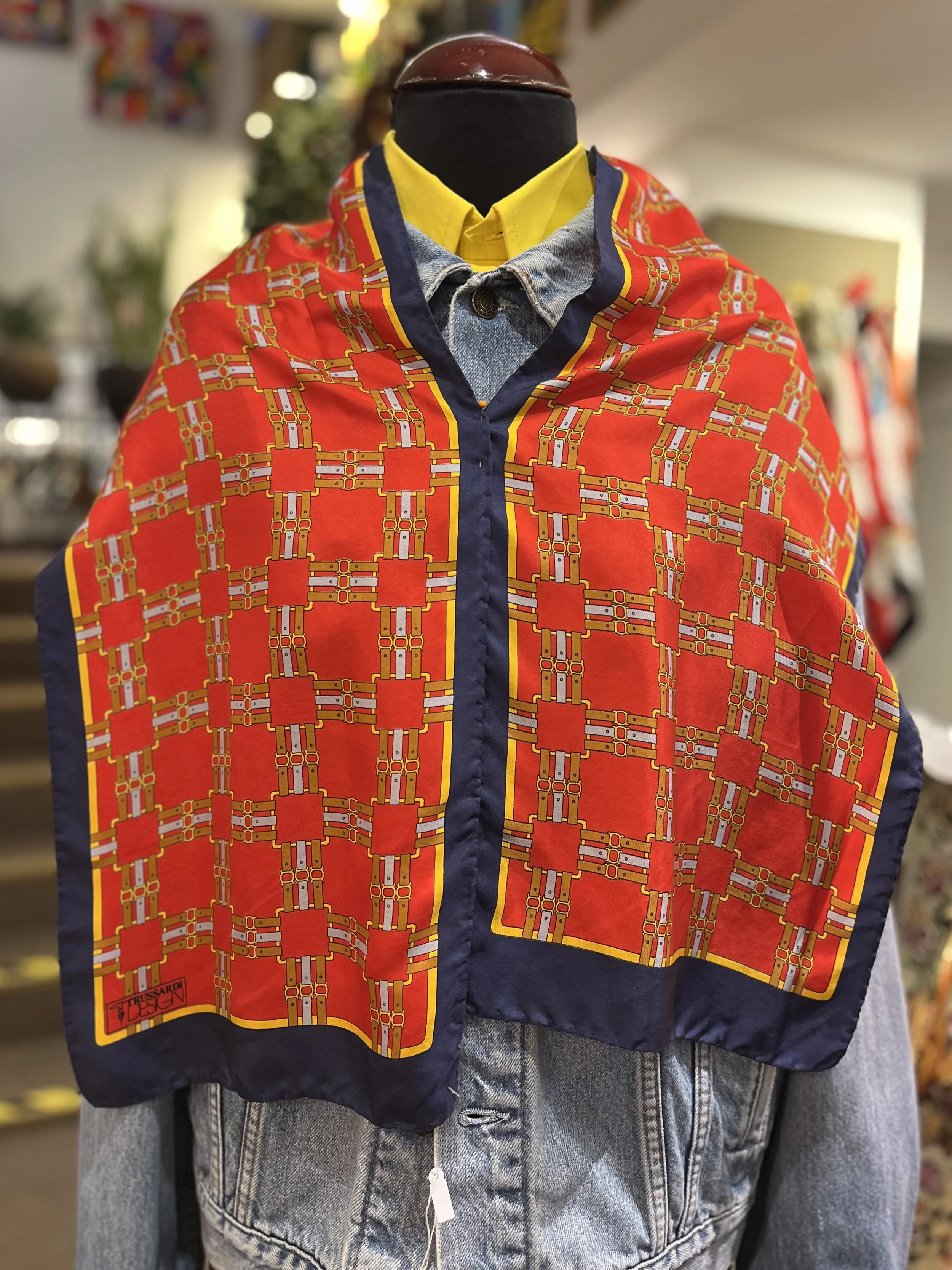 Pañuelo vintage de seda italiana de Trussardi