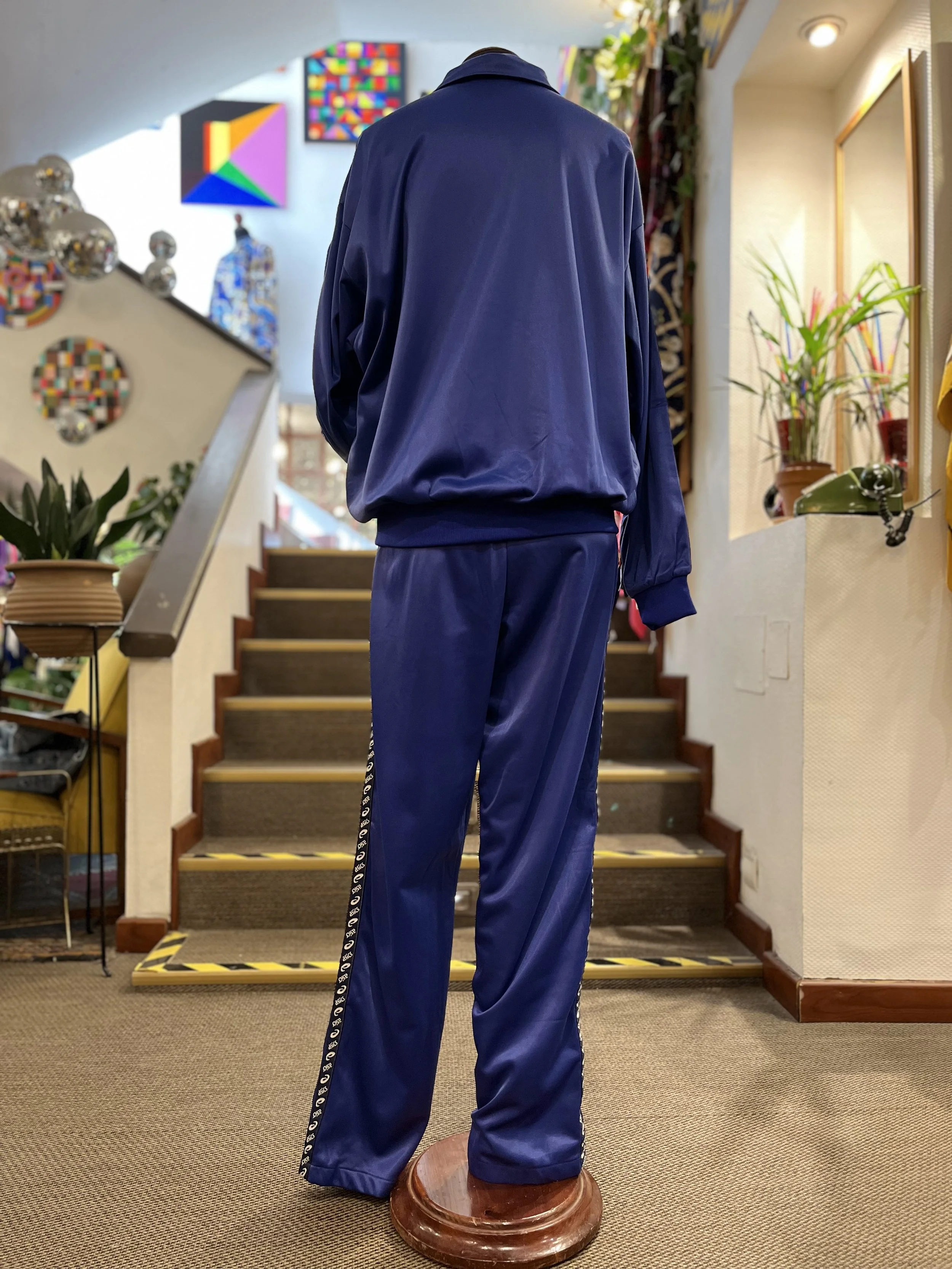 Chandal vintage de Asics años 90 en color azul violaceo sportswear vintage