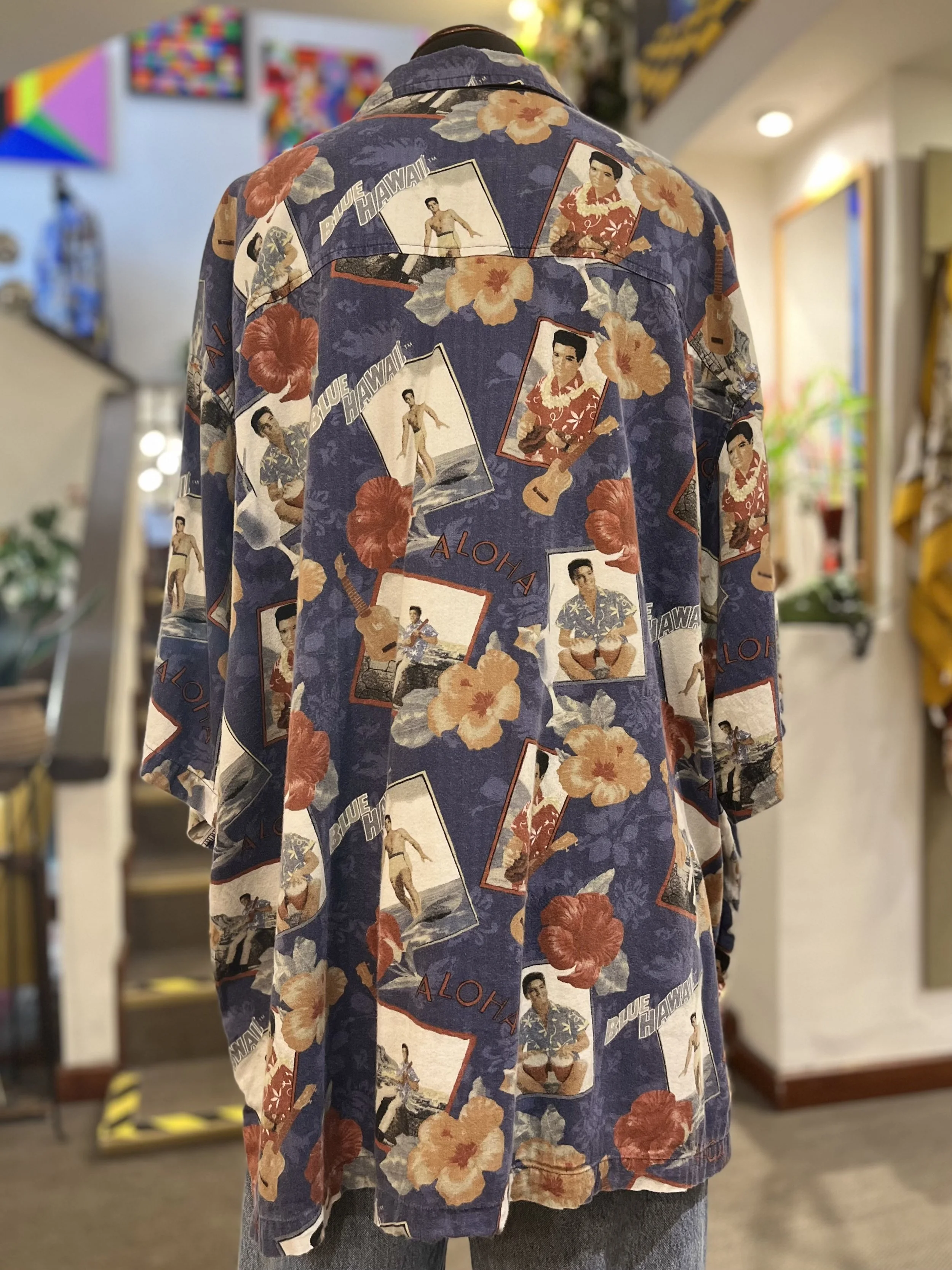 Camisa hawaiana vintage de manga corta años 90 Elvis Presley
