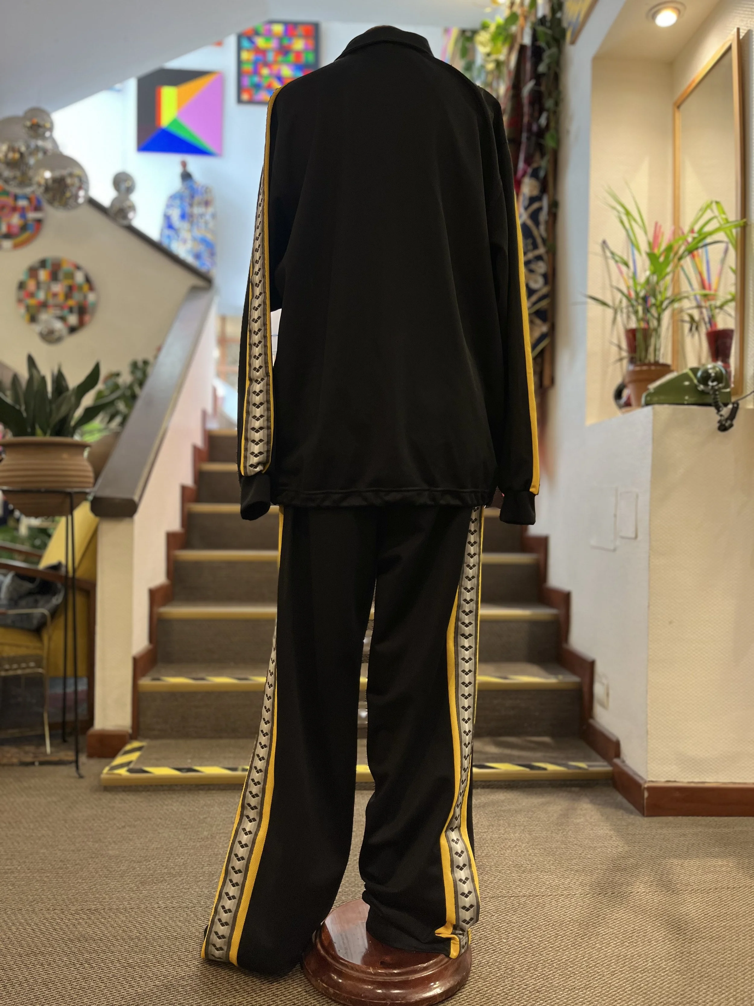 Chandal vintage de Arena años 90 made in italy en color negro