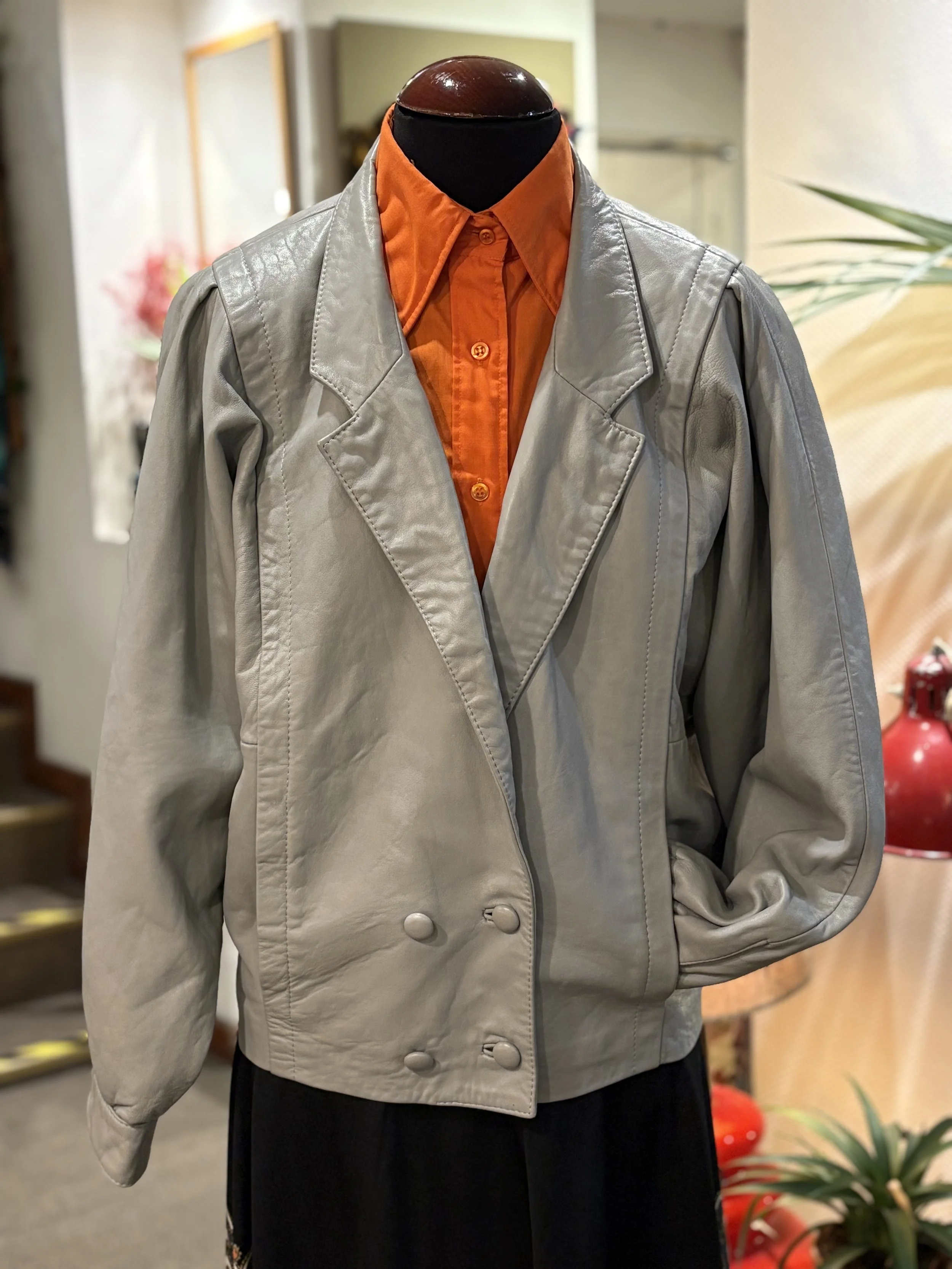 Chaqueta vintage piel de napa años 90 en color gris