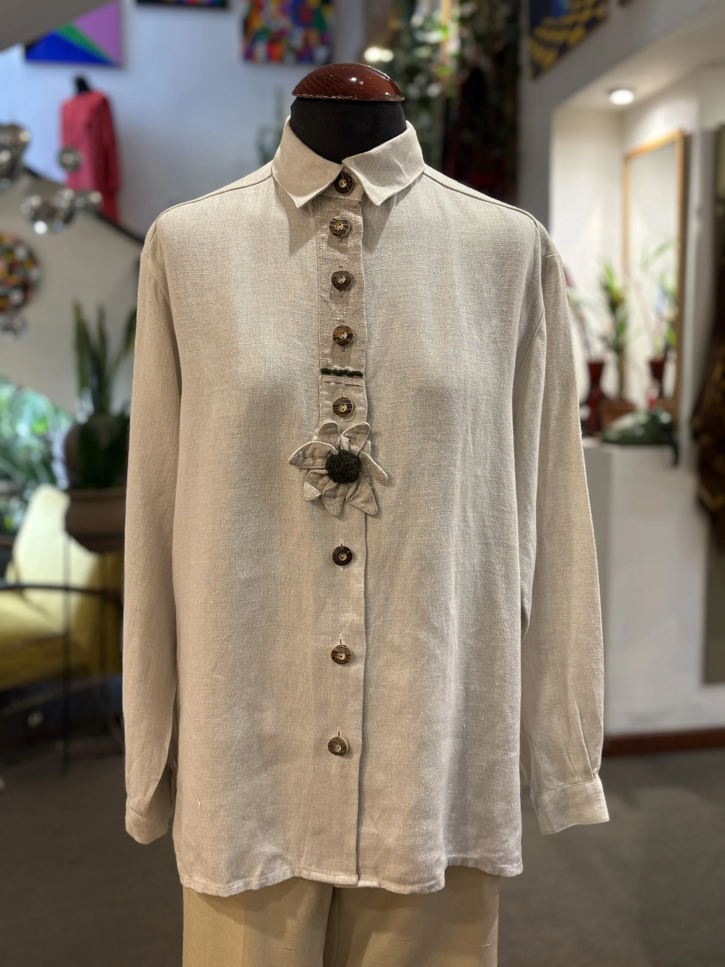 Camisa vintage tirolesa de Amann Austria camisa 100% lino tono beige