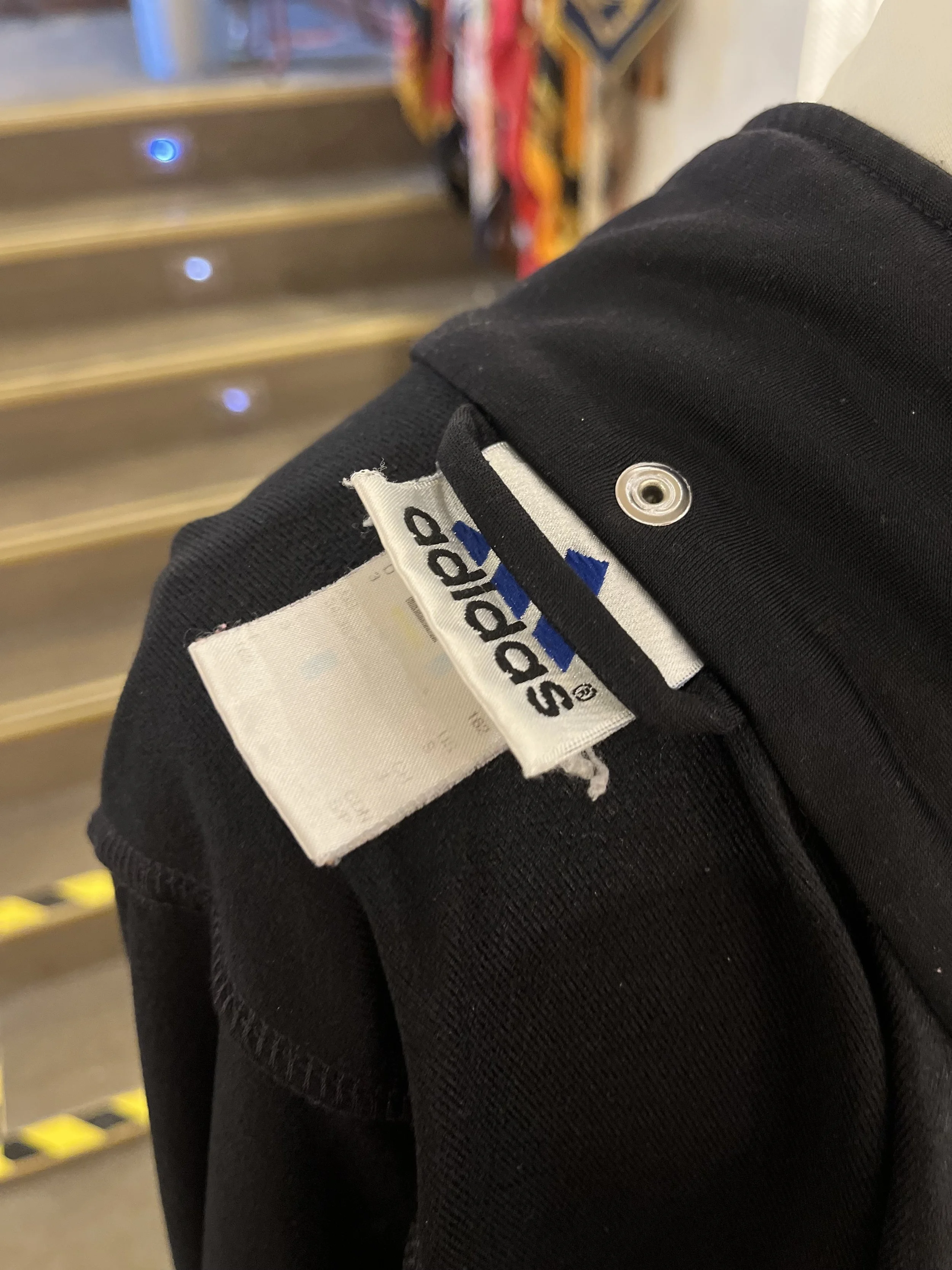 Chaleco deportivo vintage de Adidas Y2K con bolsillos frontales