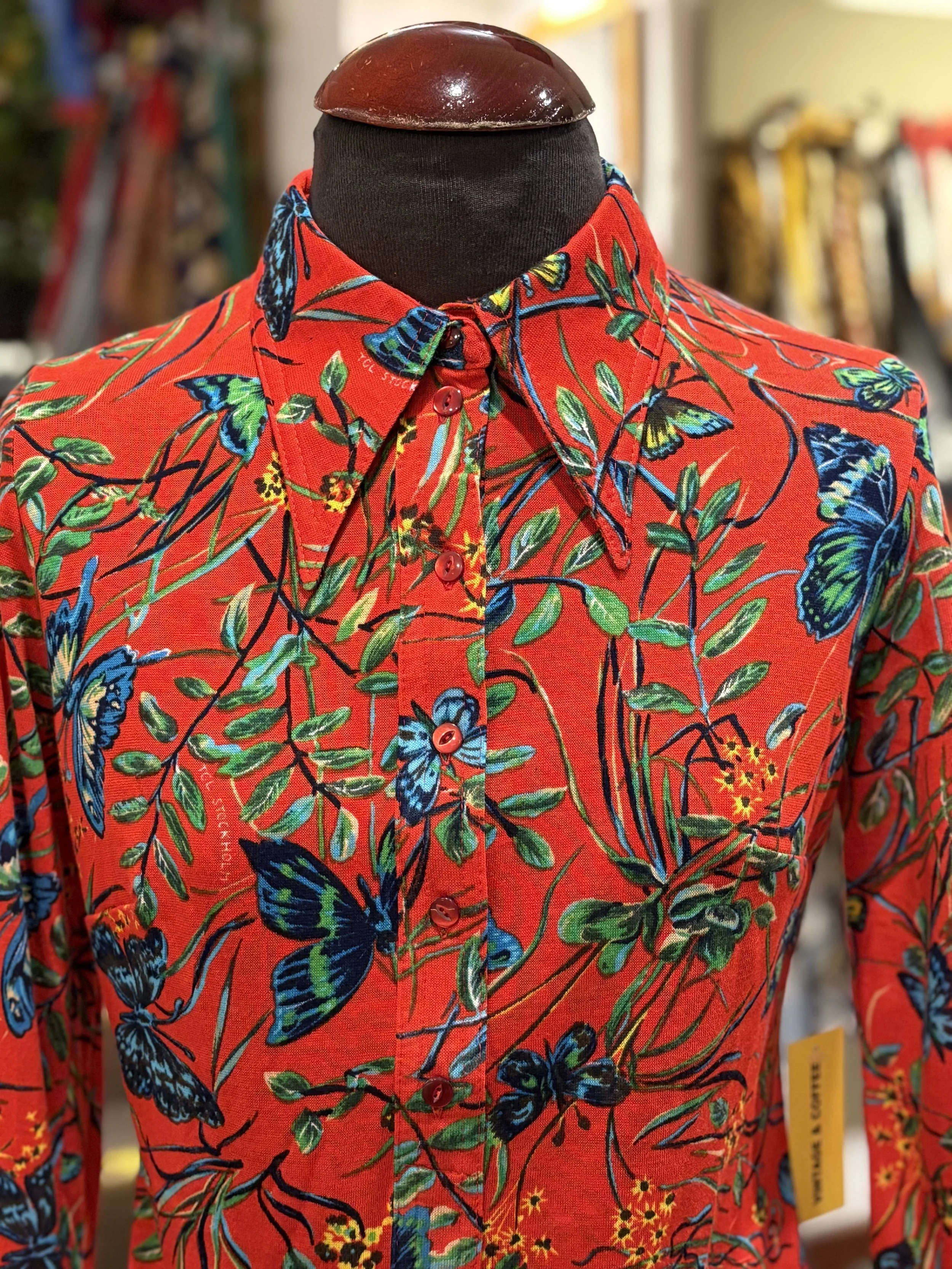 Camisa polera vintage de los años 70 TGL Stockholm made in sweden nueva a estrenar mariposas