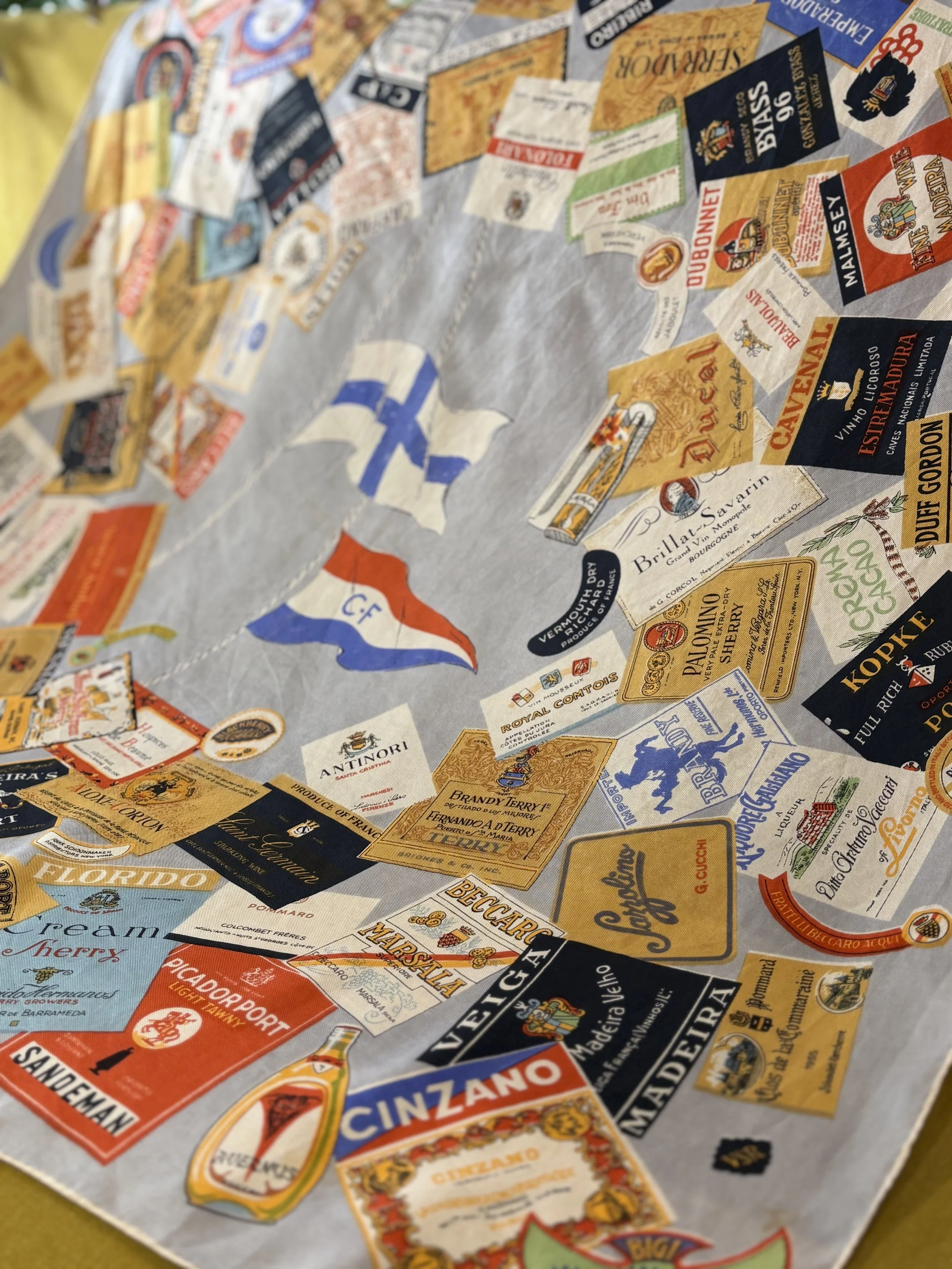 Pañuelo vintage de seda made in france años 70