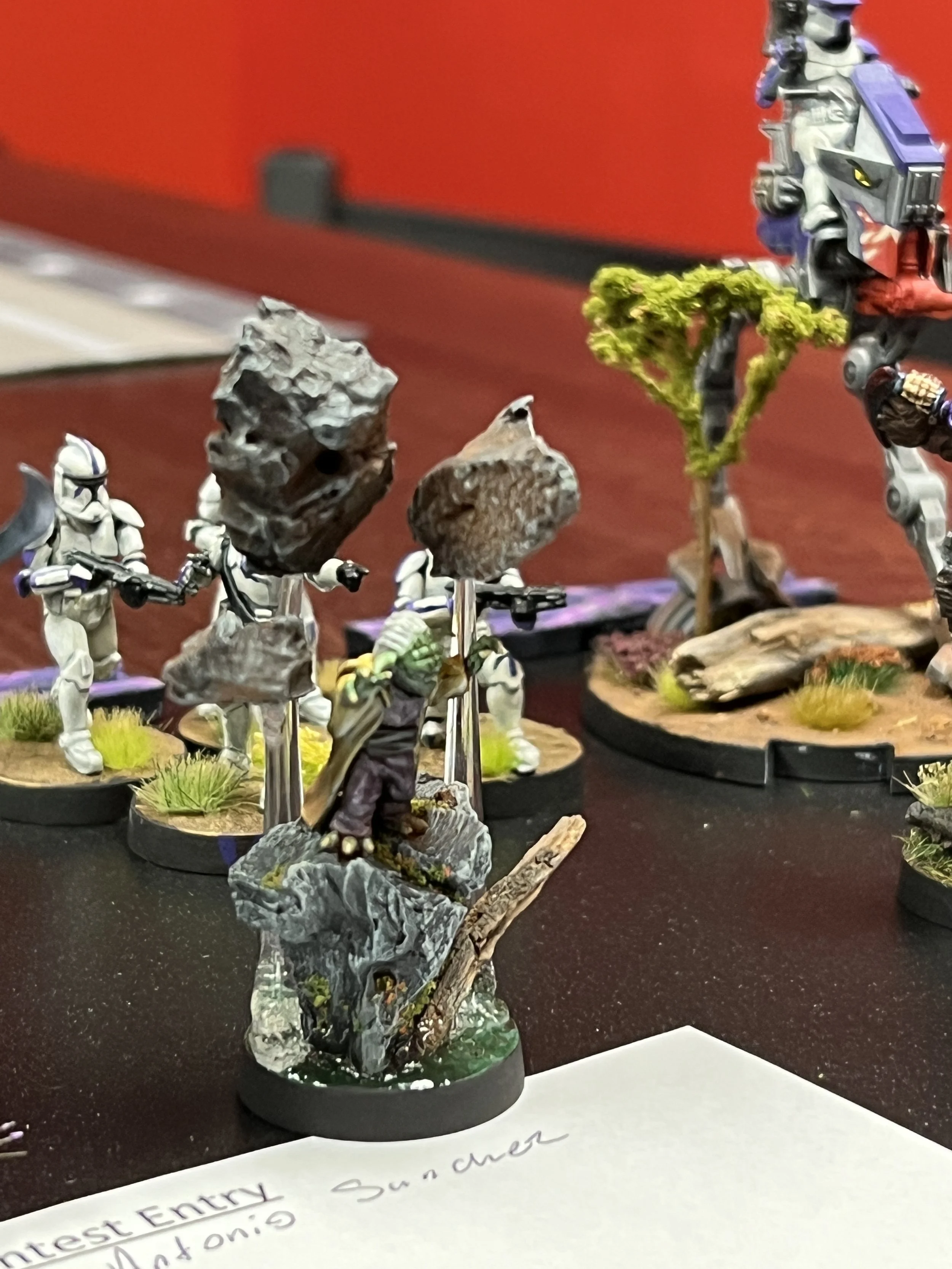 An outstanding Yoda kitbash by Antonio Sanchez