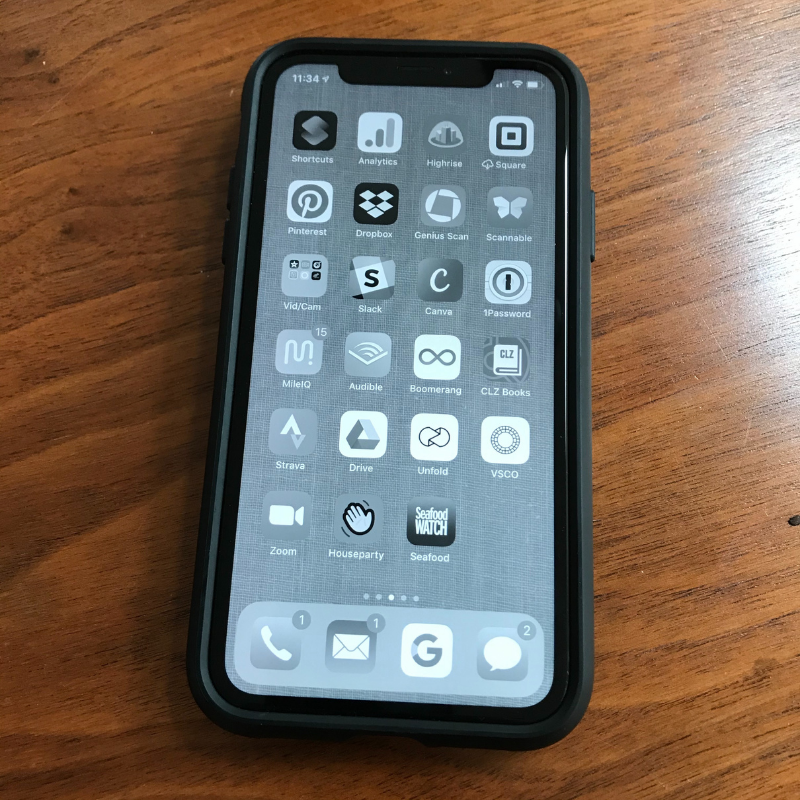 How to check your phone less with the grayscale setting