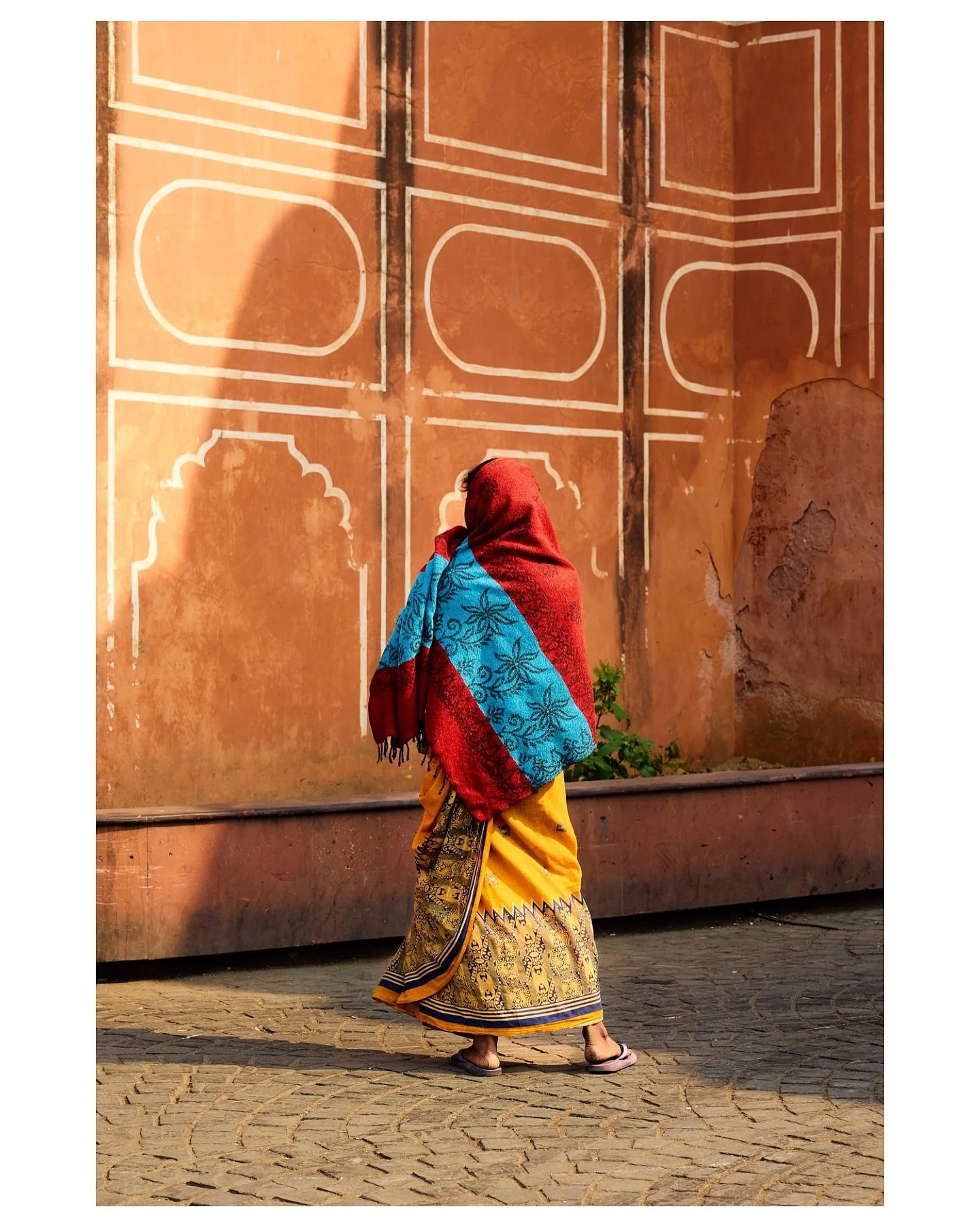 &bull; Kaleidoscopic 

#indiependentmag 
#eyephotomagazine
#streetianity #streetsgrammer
#bnw_demand #street_me_up
#streets_unseen #street_avengers
#street_macadam #indiacolours #india #indiaphotography