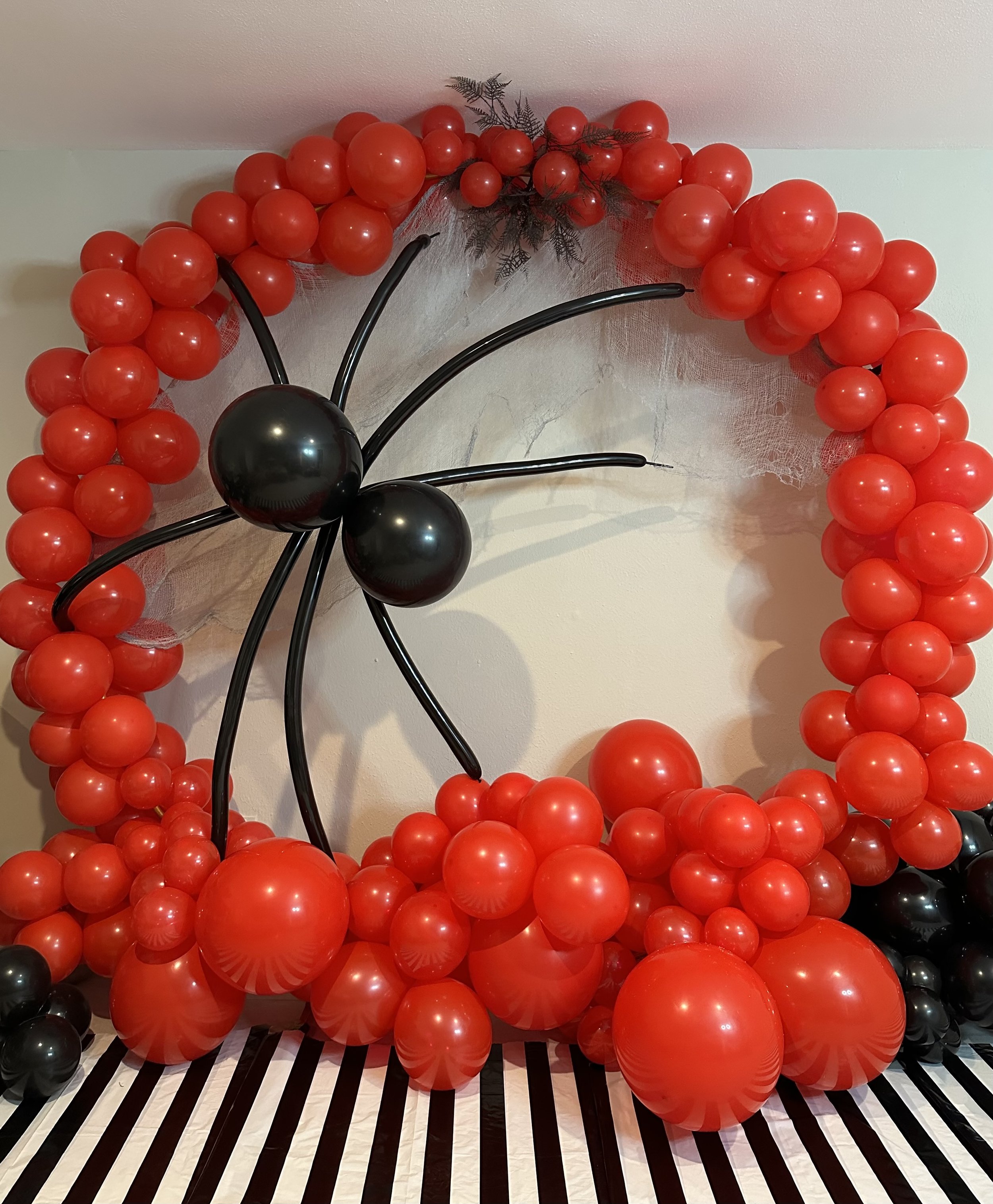 halloween-balloon-installation-houston.jpg.jpg