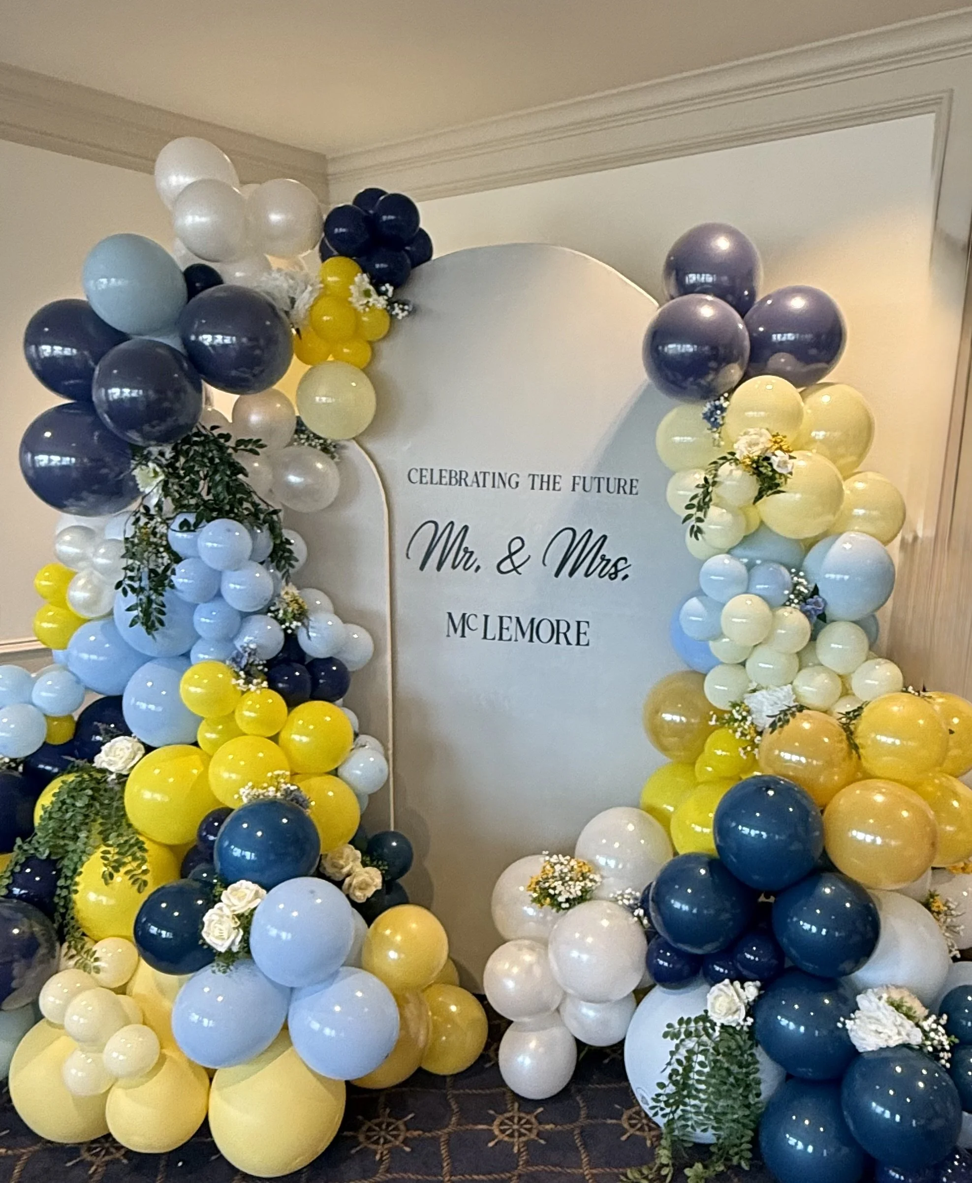 houston-balloon-garland-event-decorating.jpeg