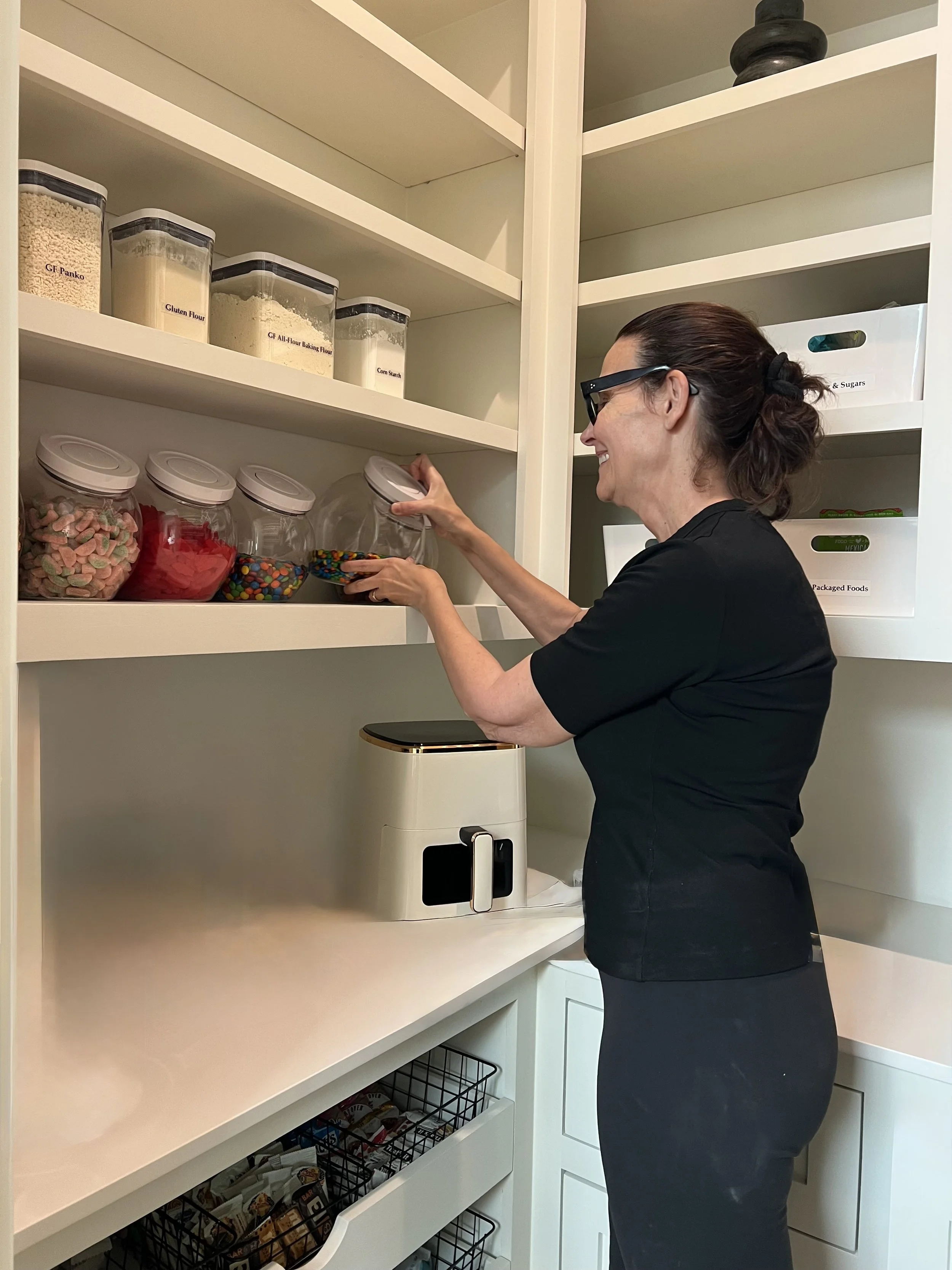 Carol Appelbaum, founder of Luxury Pro Organizer pantry organizing in West University, Houston