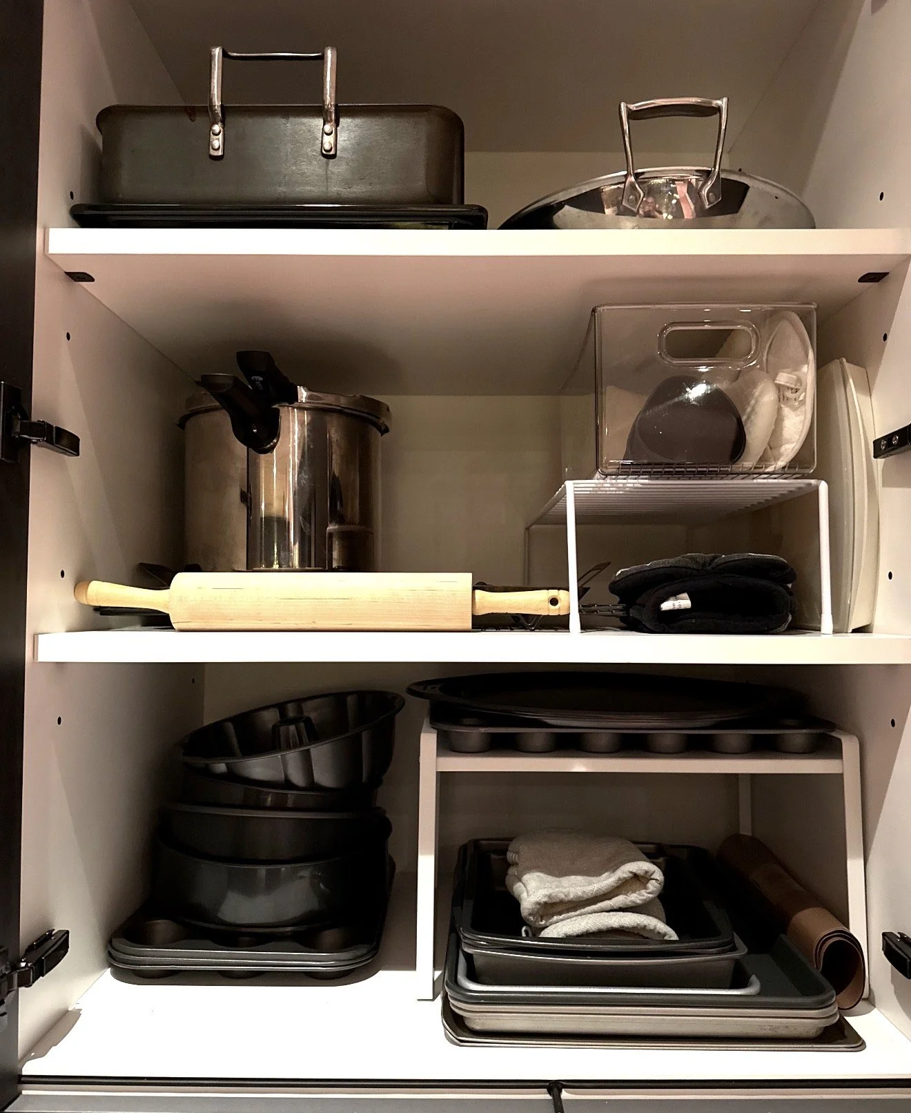 organized-cabinet-river-oaks-houston.jpg
