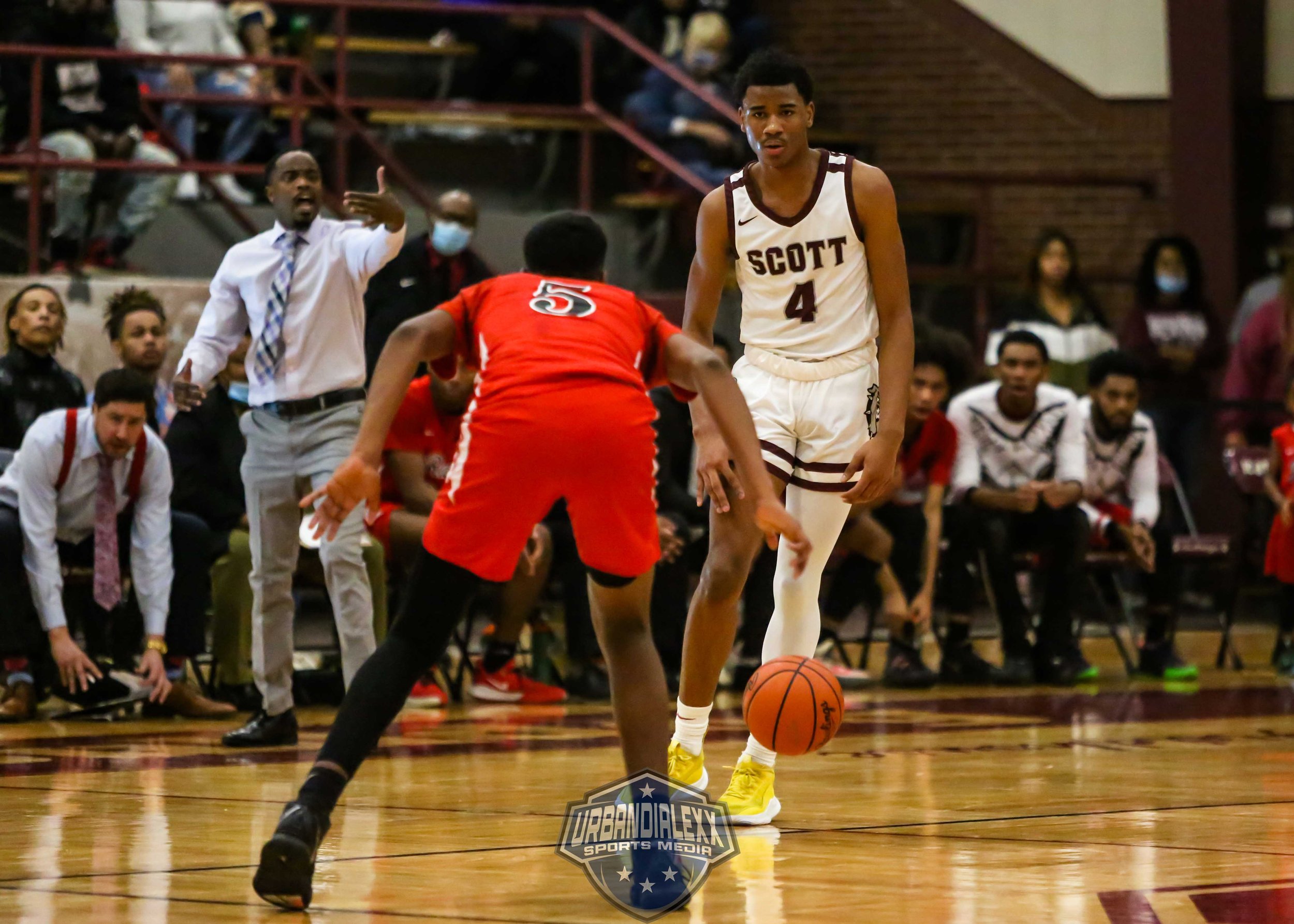 Scott defeats Rogers in overtime