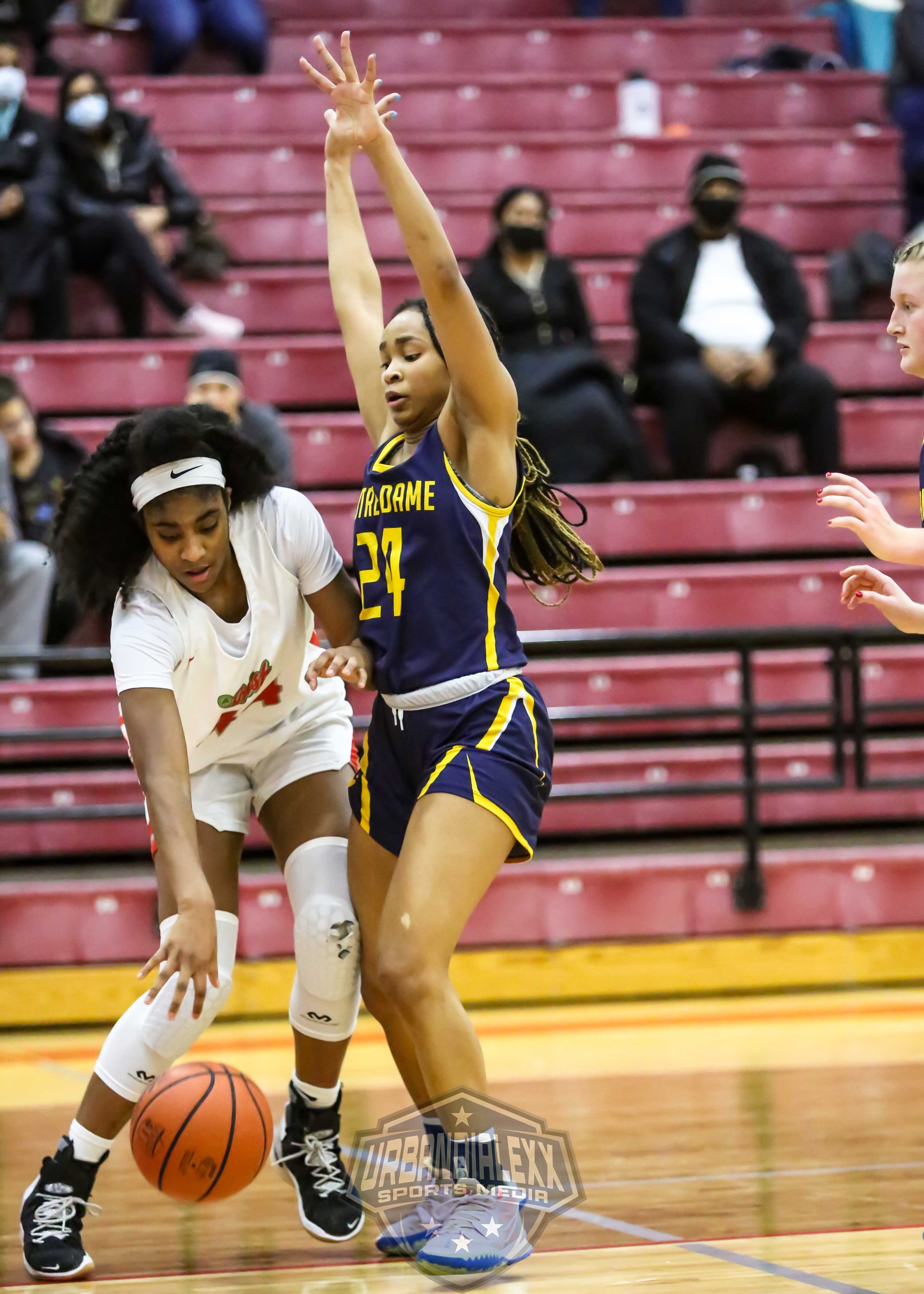 8th Ranked Central Catholic defeats Notre Dame 42-33