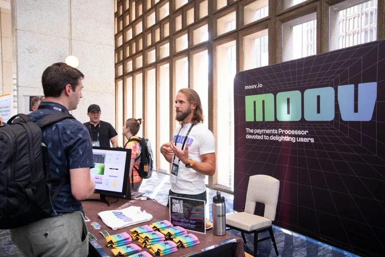 MOOV fintech_devcon conference photography by Mark Campbell Productions