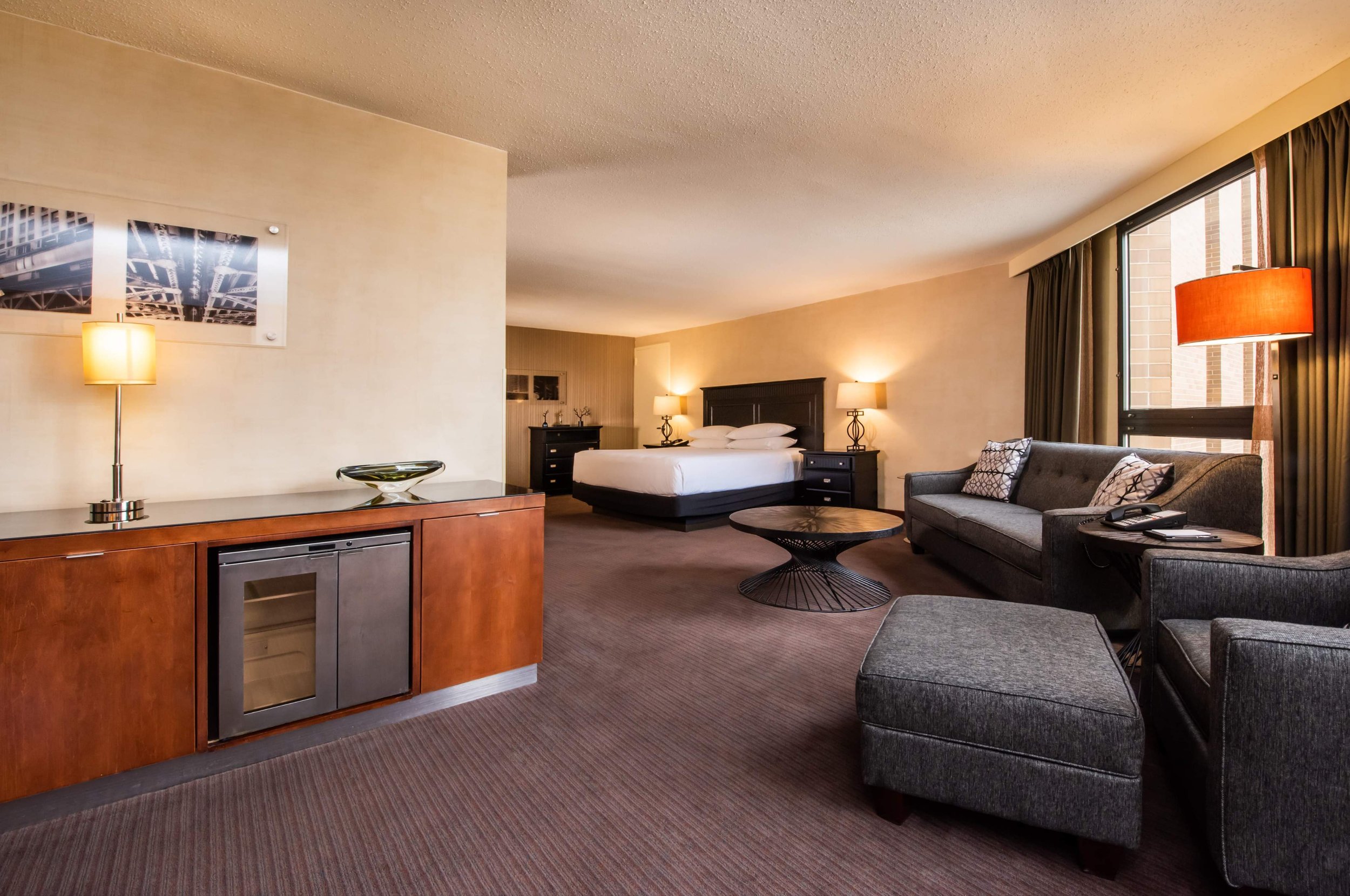 chicago-commercial-photographer-hyatt-regency-chicago-mark-campbell-productions-10 .jpg