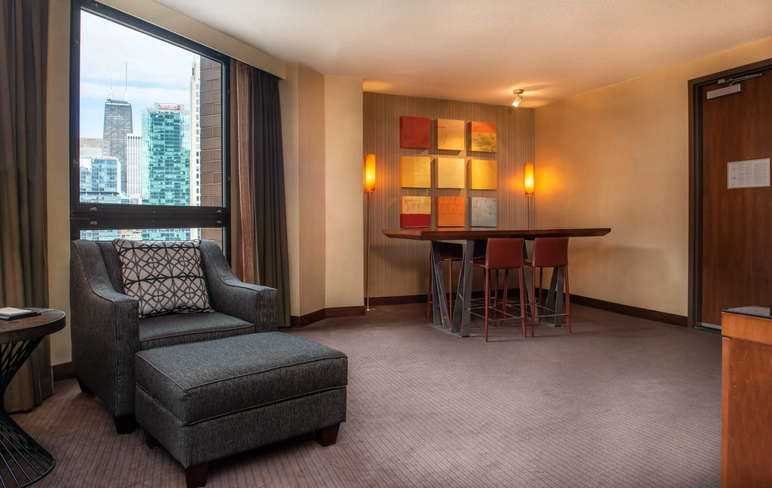 chicago-commercial-photographer-hyatt-regency-chicago-mark-campbell-productions-18 .jpg