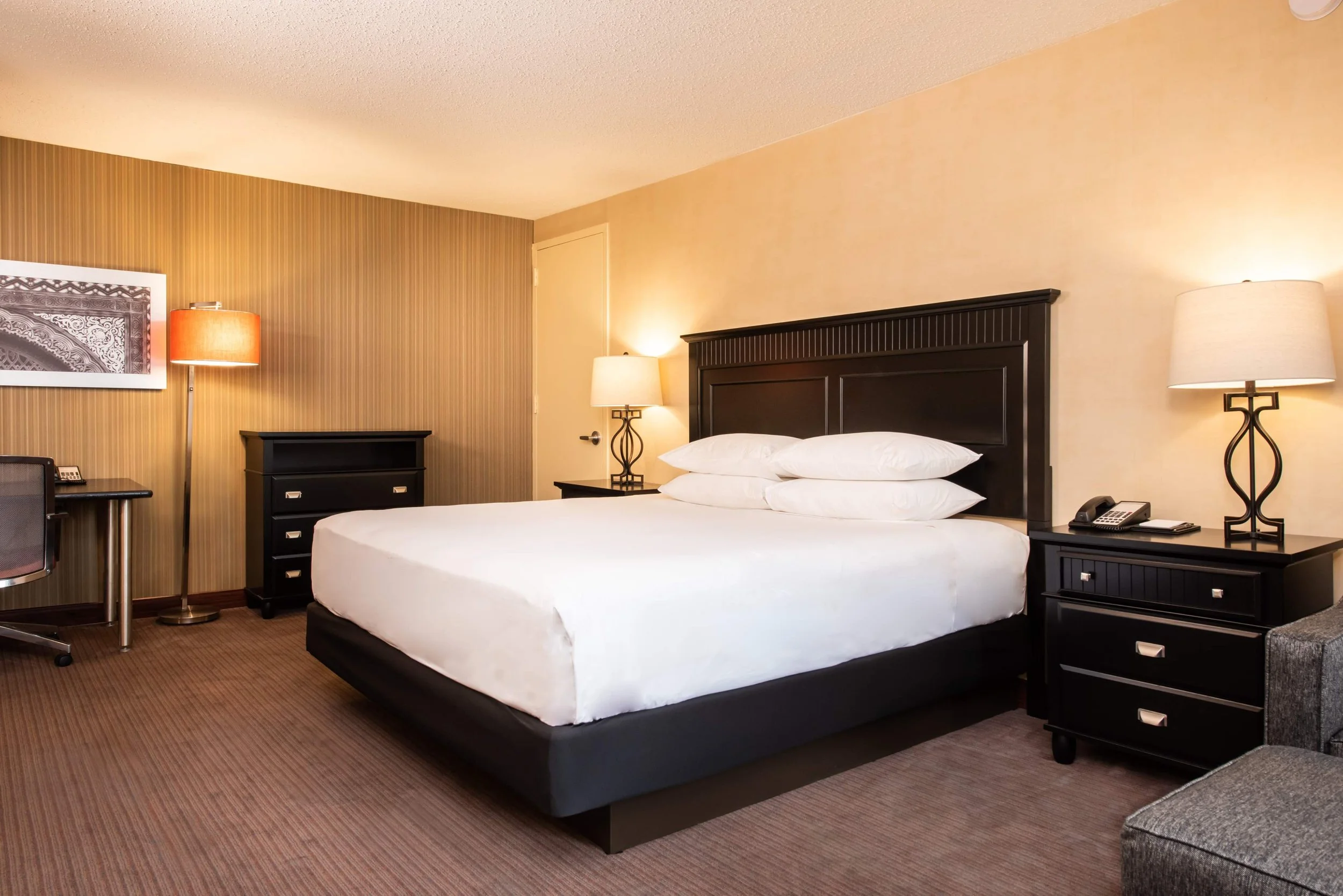 chicago-commercial-photographer-hyatt-regency-chicago-mark-campbell-productions-7 .jpg