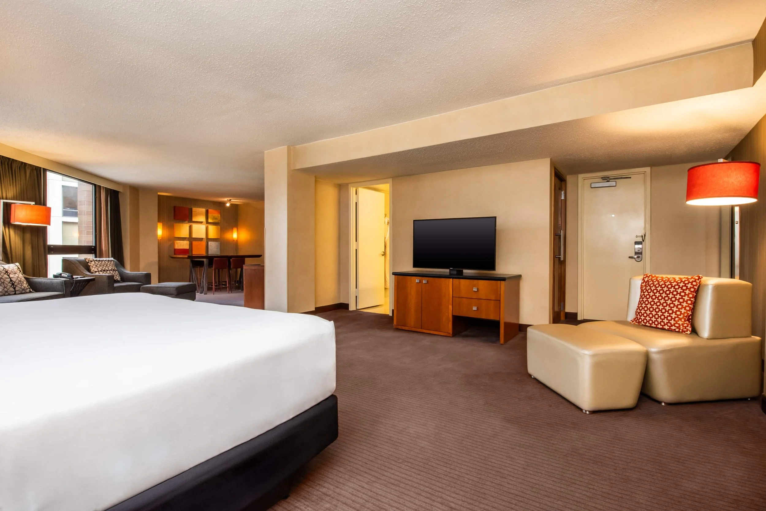chicago-commercial-photographer-hyatt-regency-chicago-mark-campbell-productions-13 .jpg