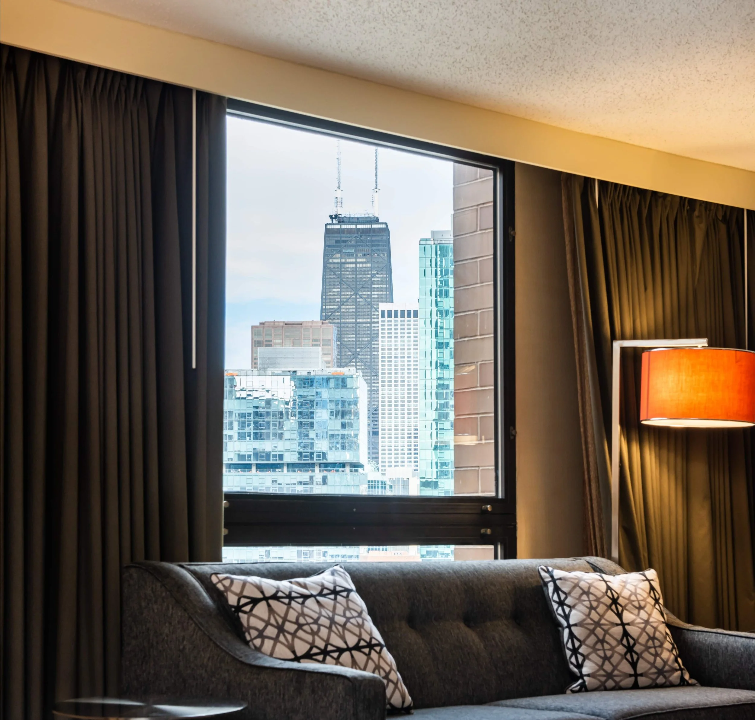 chicago-commercial-photographer-hyatt-regency-chicago-mark-campbell-productions-16 .jpg