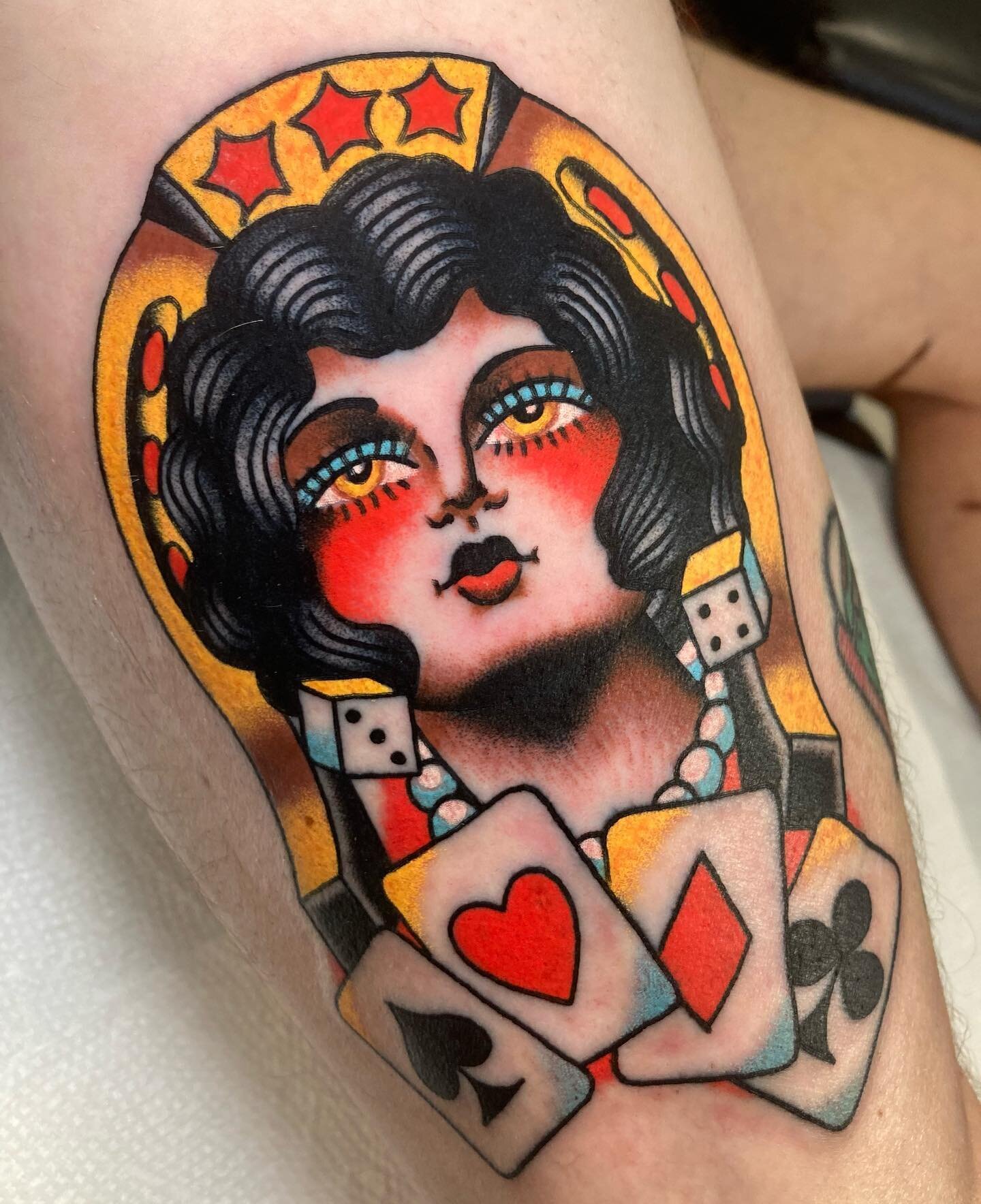 Lady Luck on one of my oldest friends, thanks Damien! 

@hotlinetattoo