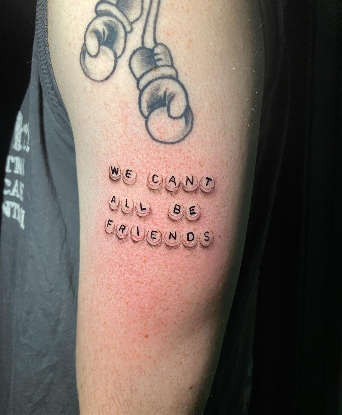 Friendship bracelet bead tattoo ✌️

#tattoo #tattooshop #friendship #Massachusetts #capecod #qttr #newengland #ink