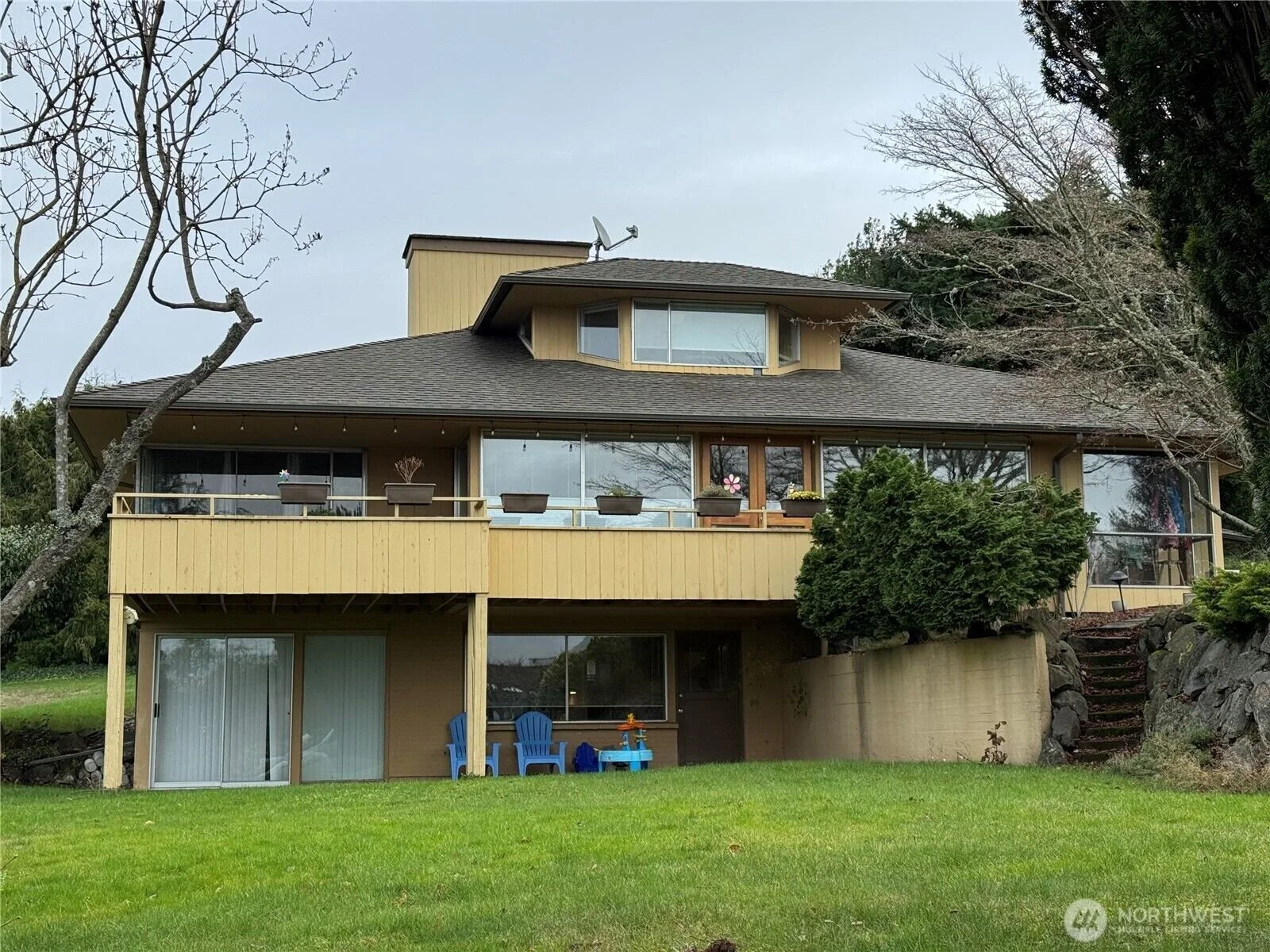 17706 17th Avenue NW Shoreline, WA 98177