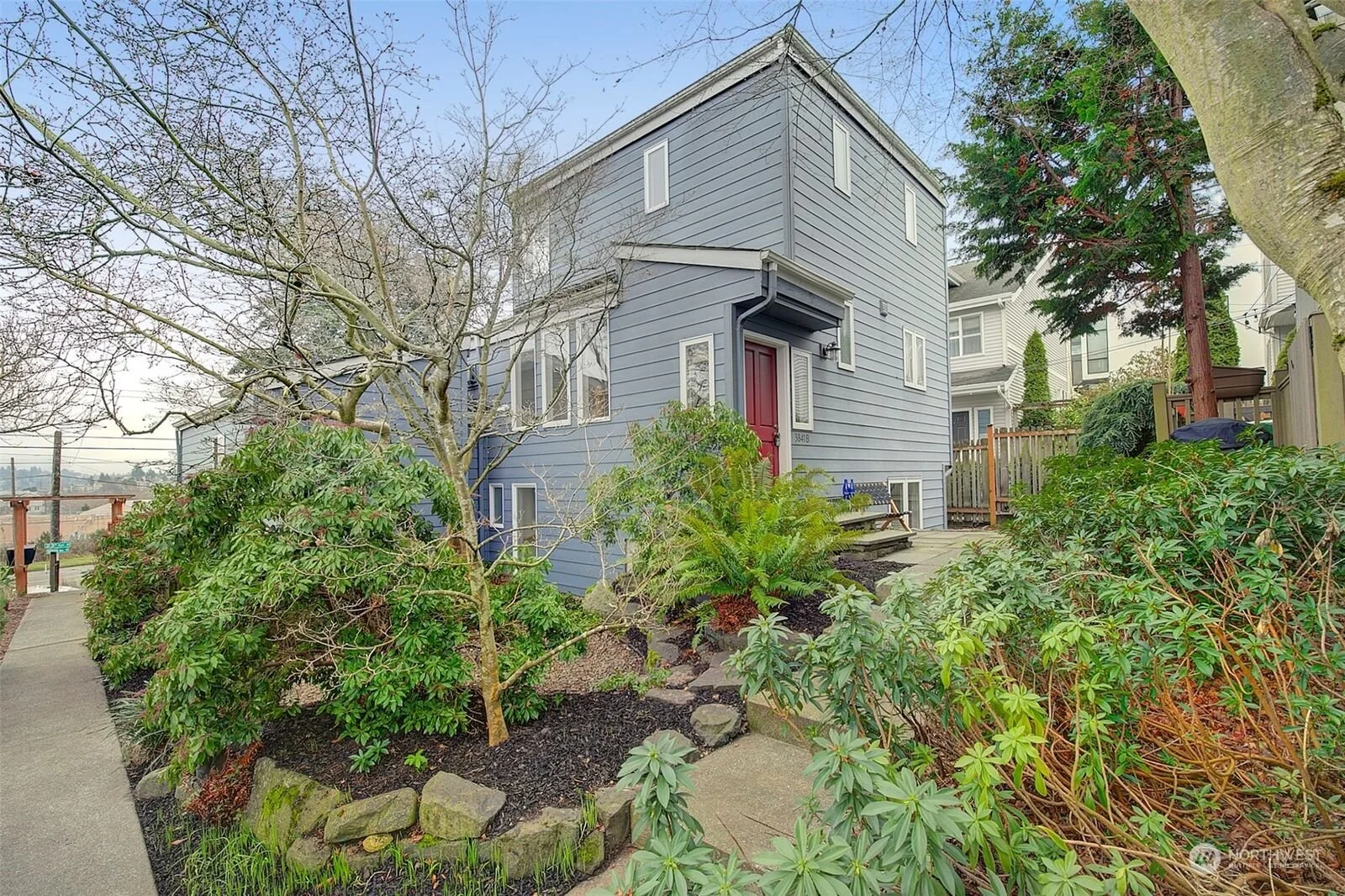 3841 23rd Avenue W B Seattle, WA 98199