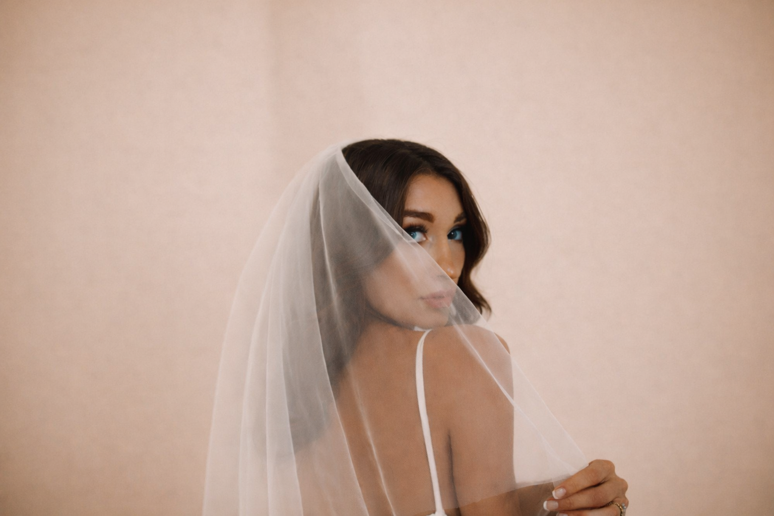 kara veil side view.PNG