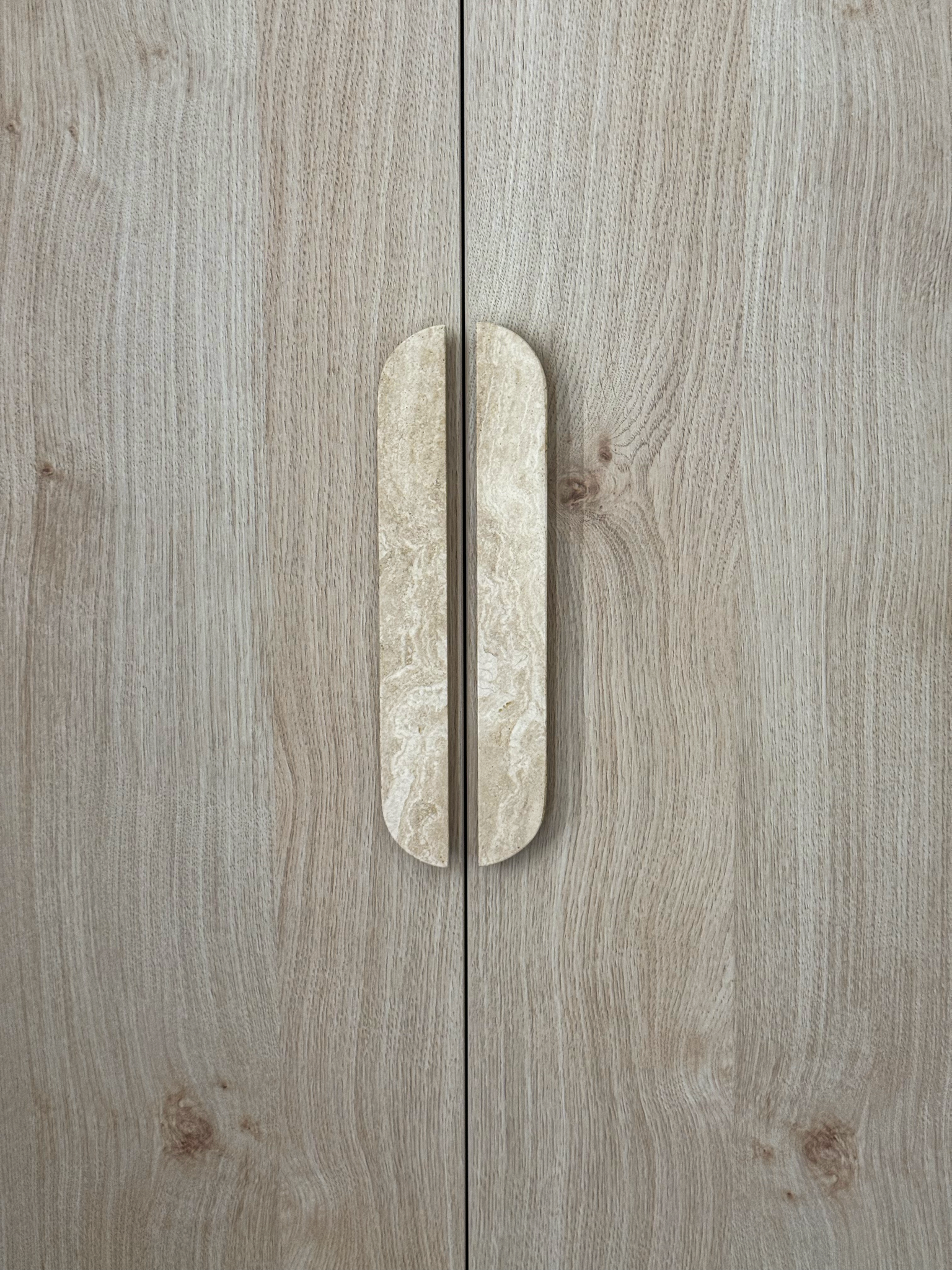 Chelsea Wardrobe Door Front.png