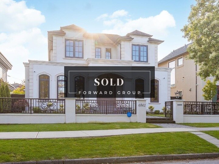 Posting some recent solds for Forward Group 🙂
.
SOLD 📍 6561 Heather Street, Vancouver
.
We were able to help our clients find a magnificent home at a great price ! The house ticked all the boxes and is the perfect home for them.
.
Asking Price: $5,