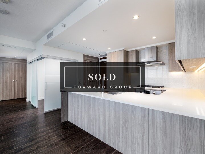 Sold 📍3607 - 4720 Lougheed Highway, Burnaby
.
We achieved the highest price of any 2 bed and den floor plan in all Concord Brentwood listings. Sold price beating out other identical units on higher floors than our listing!
.
Asking Price: $1,278,800